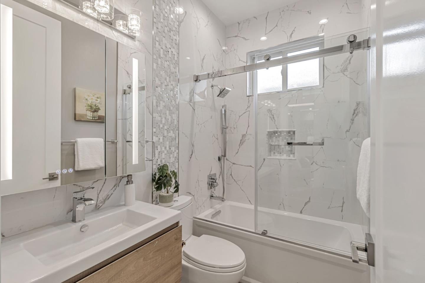 Detail Gallery Image 47 of 90 For 1066 Larch Ave, Moraga,  CA 94556 - 5 Beds | 4/1 Baths