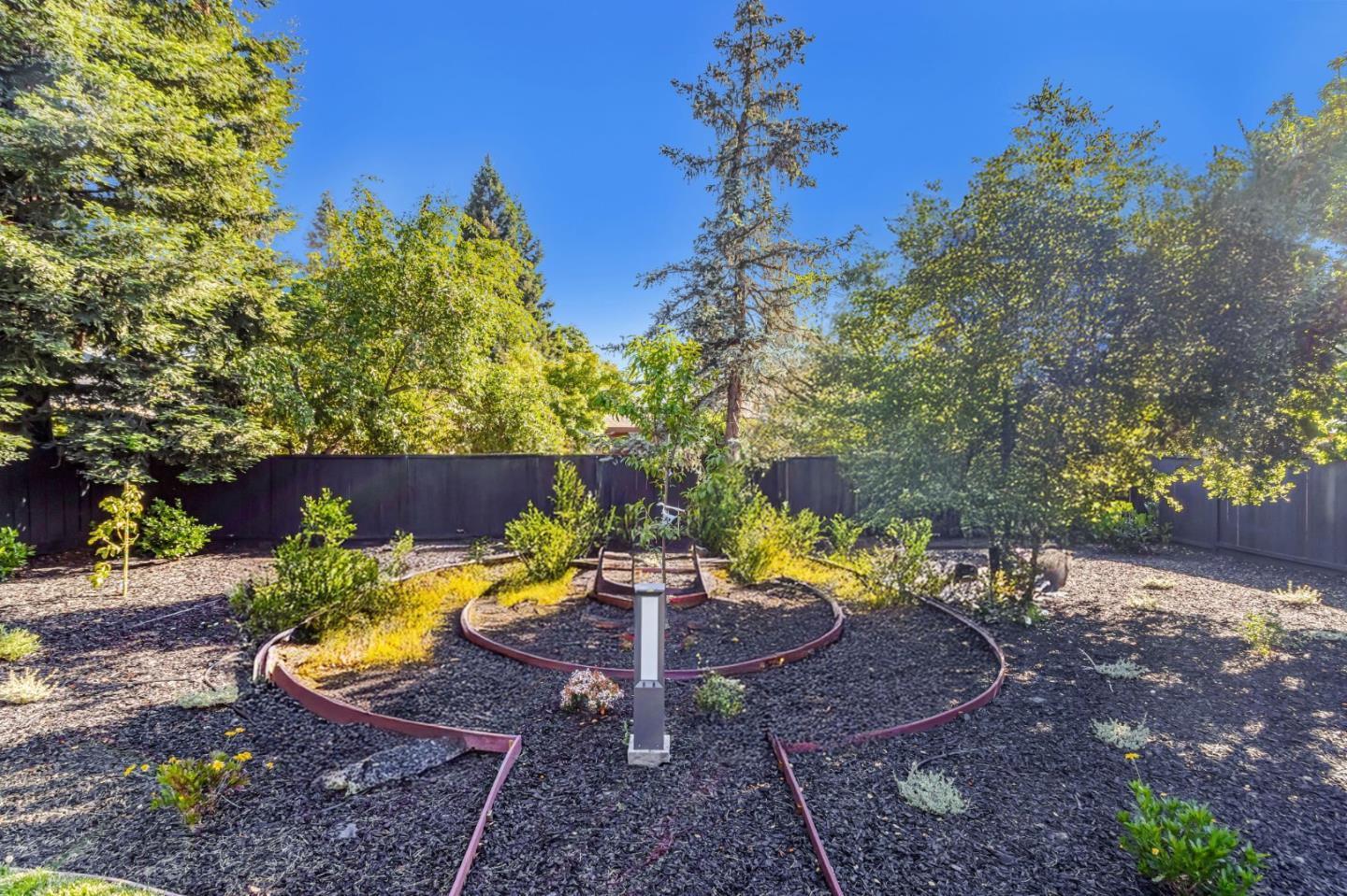 Detail Gallery Image 75 of 90 For 1066 Larch Ave, Moraga,  CA 94556 - 5 Beds | 4/1 Baths