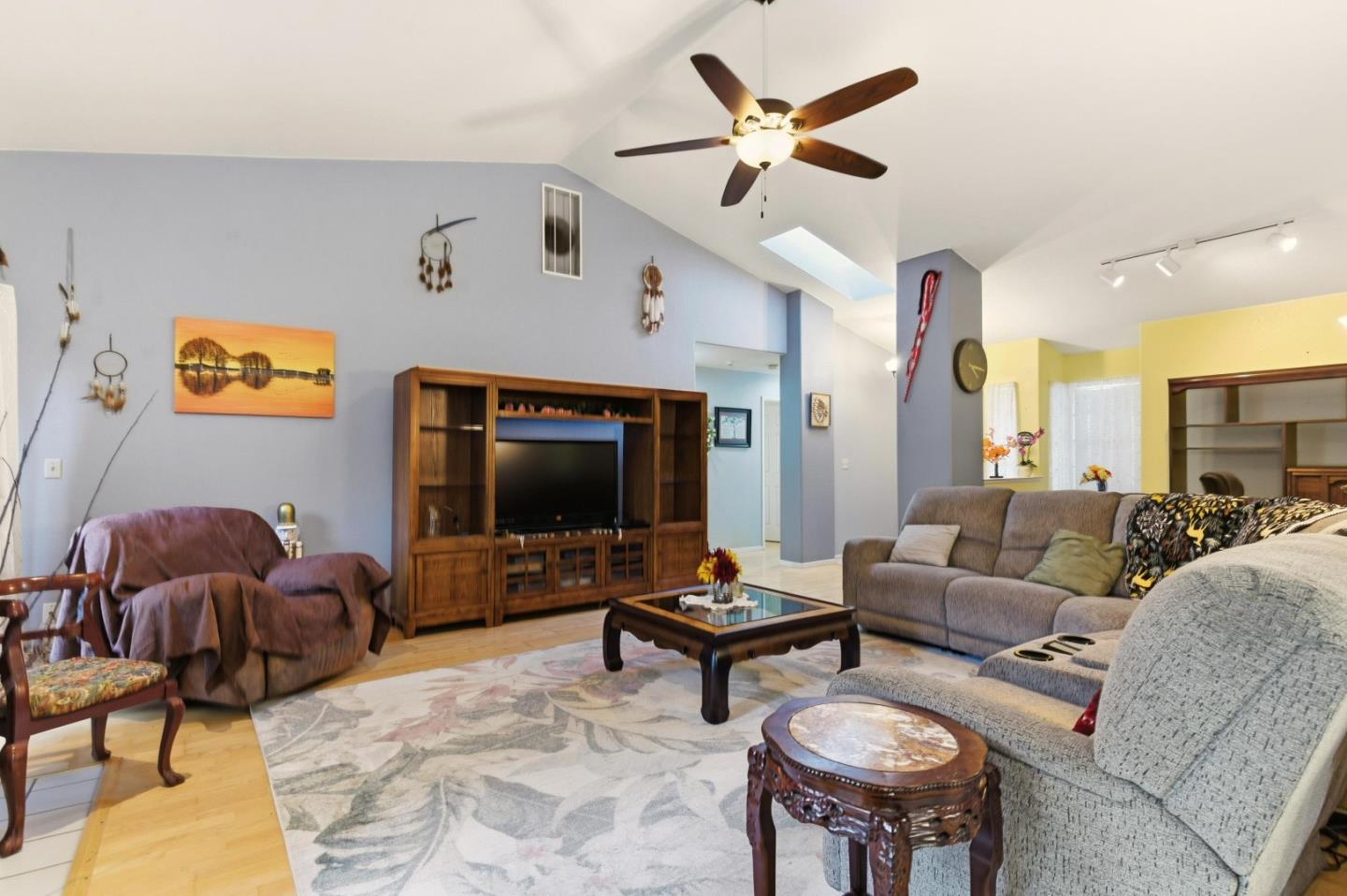 Detail Gallery Image 22 of 27 For 1521 Las Brisas Dr, Hollister,  CA 95023 - 3 Beds | 2 Baths