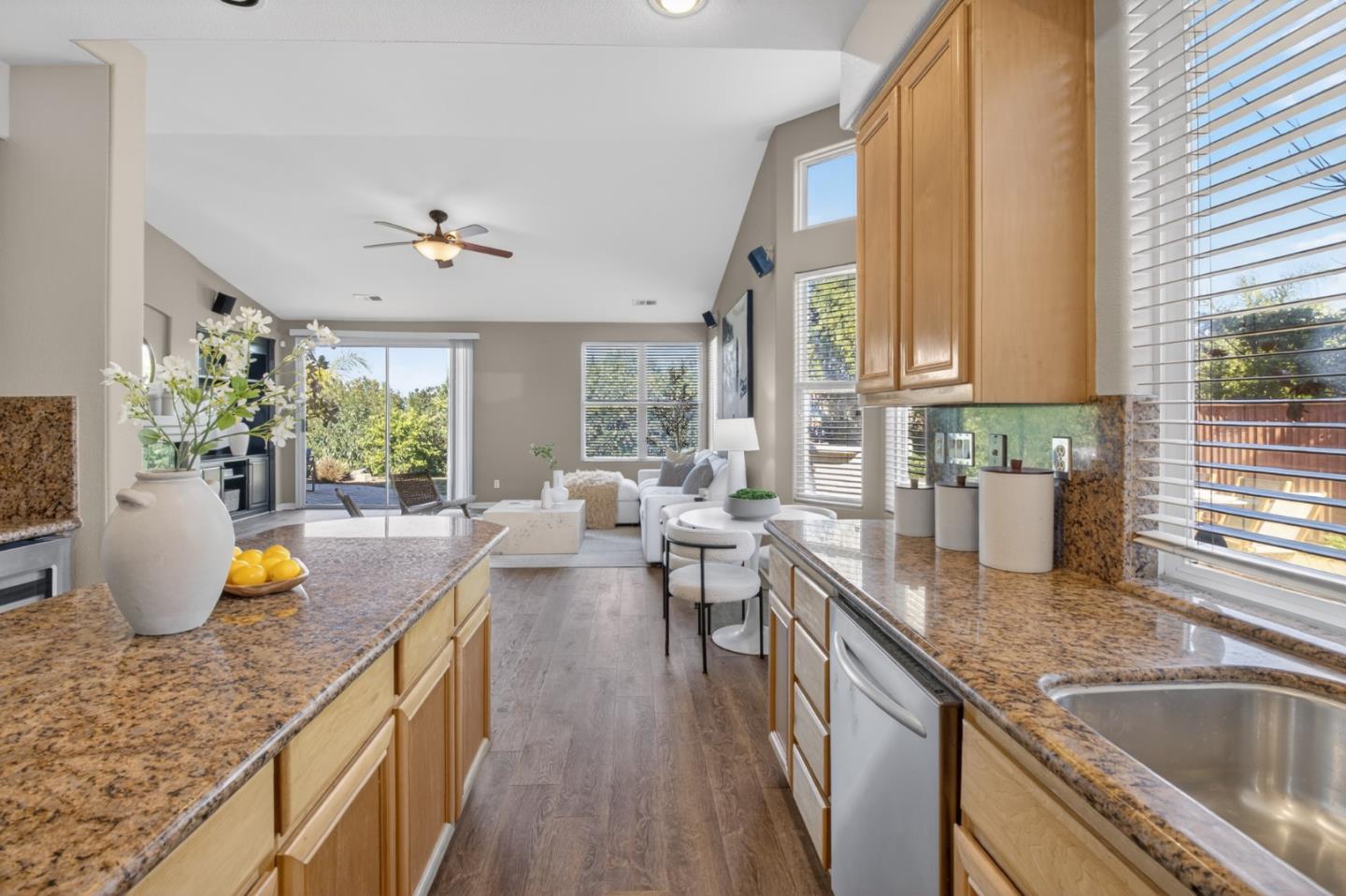 Detail Gallery Image 18 of 59 For 1280 Quail Ridge Way, Hollister,  CA 95023 - 4 Beds | 2/1 Baths