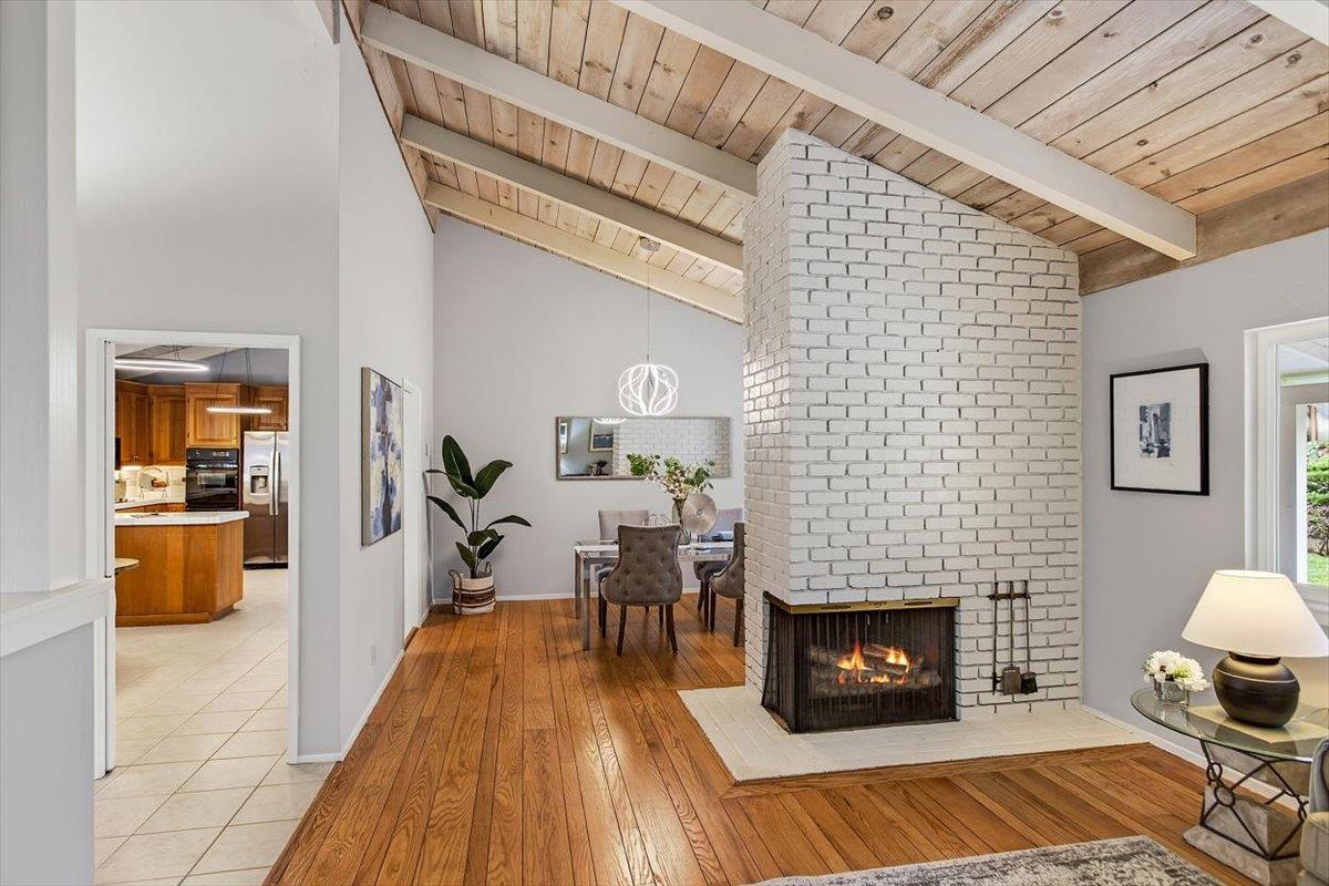 Detail Gallery Image 12 of 40 For 251 Old Adobe Rd, Los Gatos,  CA 95032 - 3 Beds | 2/1 Baths