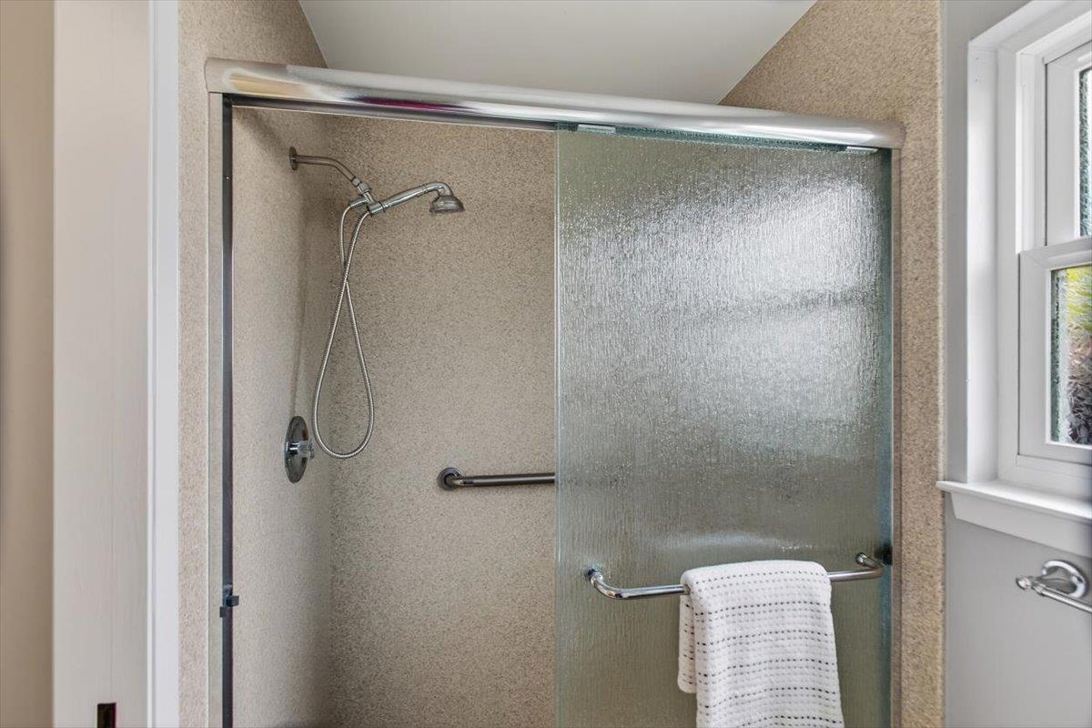 Detail Gallery Image 23 of 40 For 251 Old Adobe Rd, Los Gatos,  CA 95032 - 3 Beds | 2/1 Baths