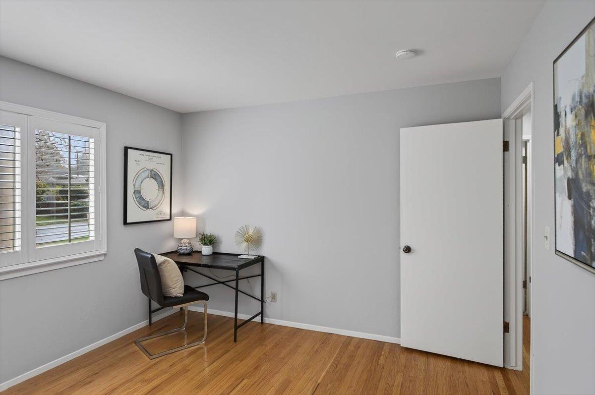 Detail Gallery Image 25 of 40 For 251 Old Adobe Rd, Los Gatos,  CA 95032 - 3 Beds | 2/1 Baths