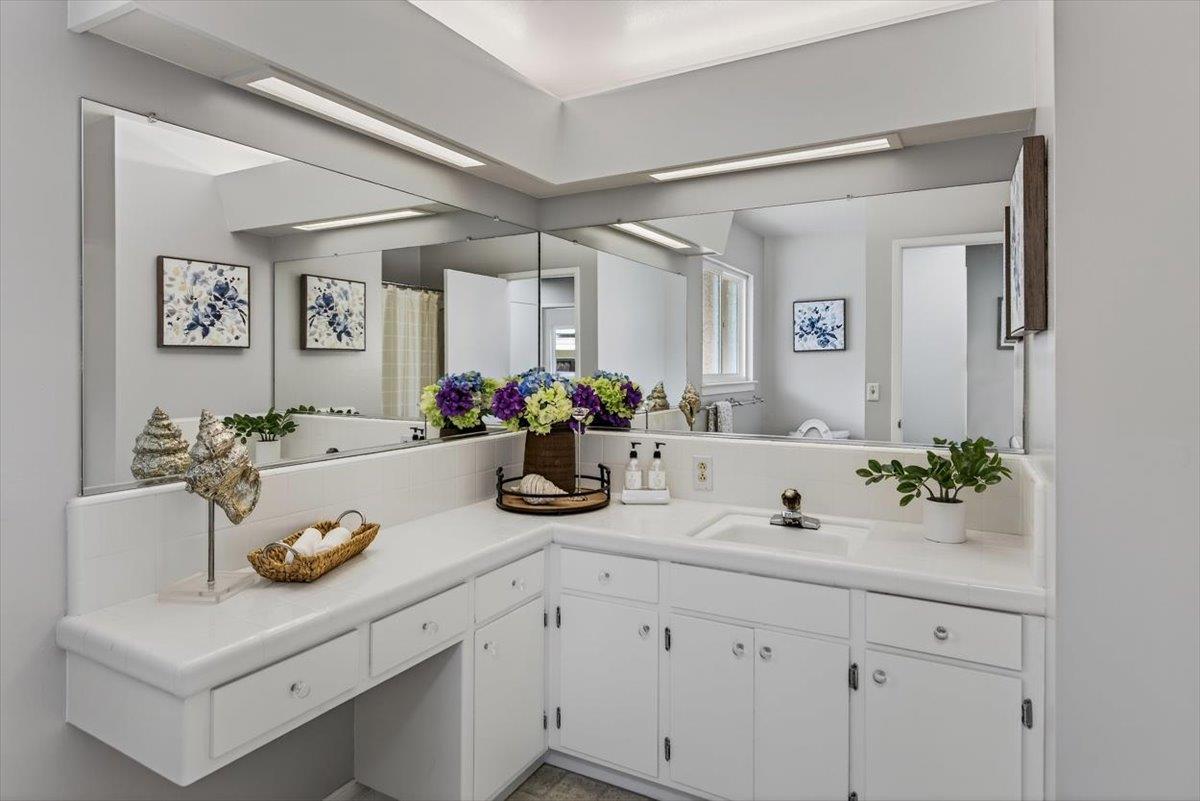 Detail Gallery Image 27 of 40 For 251 Old Adobe Rd, Los Gatos,  CA 95032 - 3 Beds | 2/1 Baths