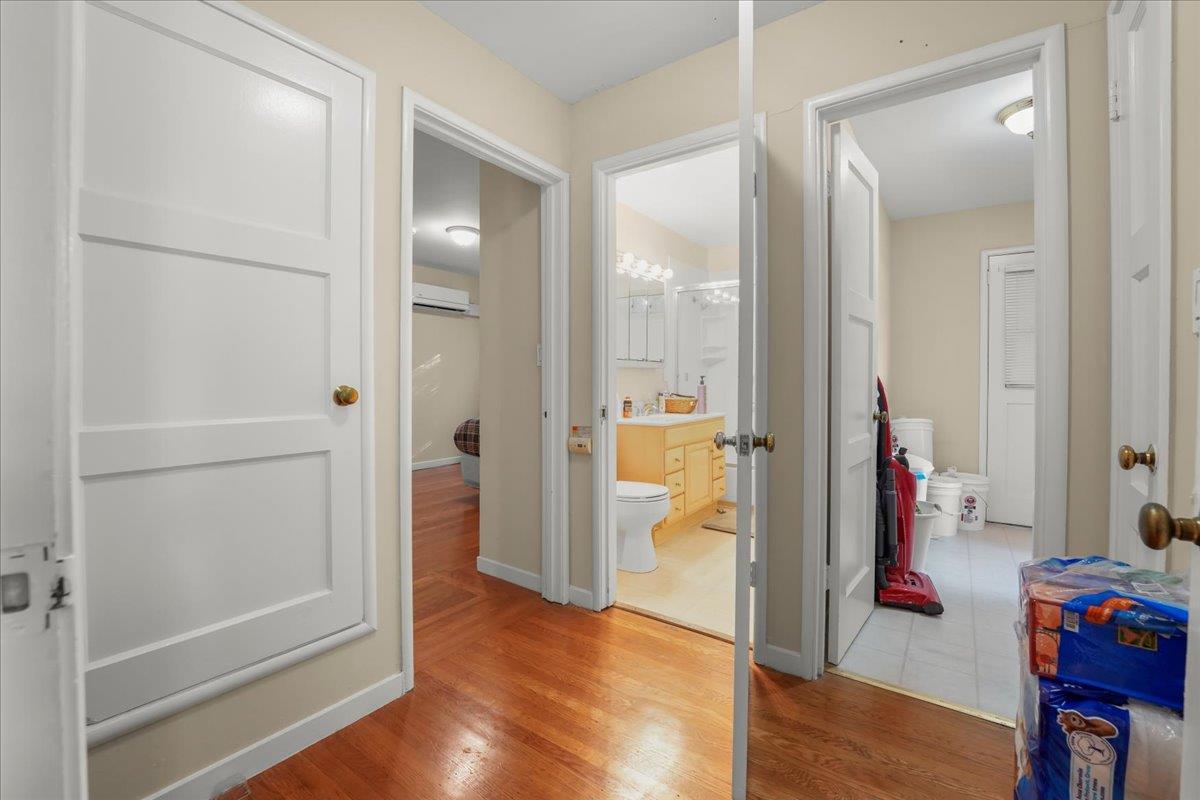 Detail Gallery Image 18 of 22 For 2745 Byron St, Palo Alto,  CA 94306 - – Beds | – Baths