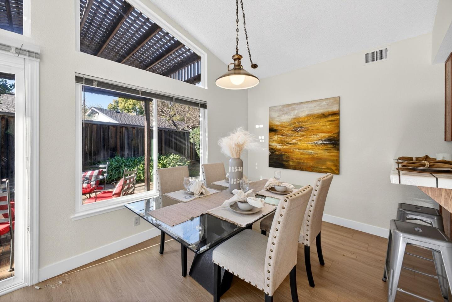 Detail Gallery Image 11 of 51 For 2487 Redbud Ct, San Jose,  CA 95128 - 3 Beds | 2 Baths