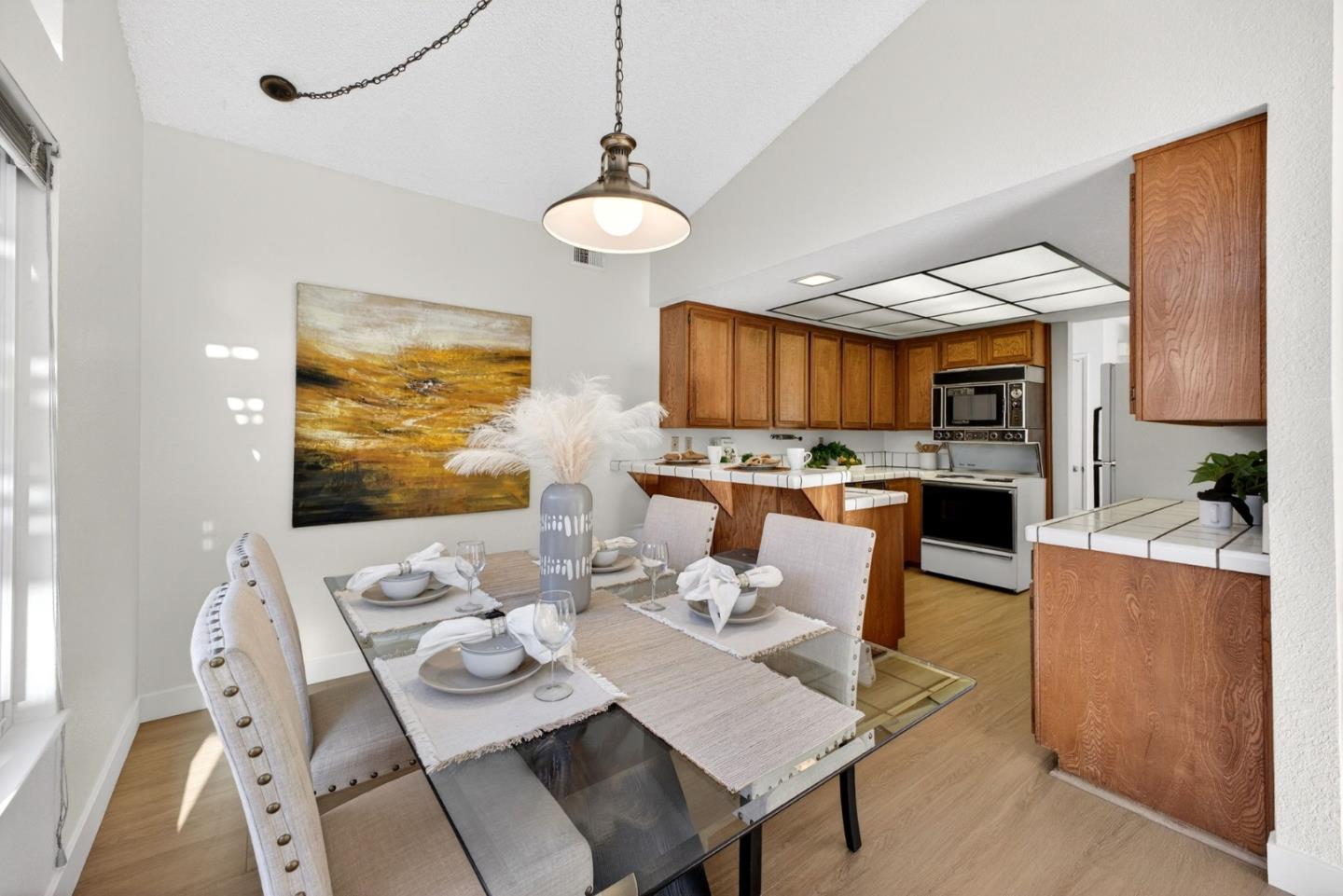 Detail Gallery Image 12 of 51 For 2487 Redbud Ct, San Jose,  CA 95128 - 3 Beds | 2 Baths