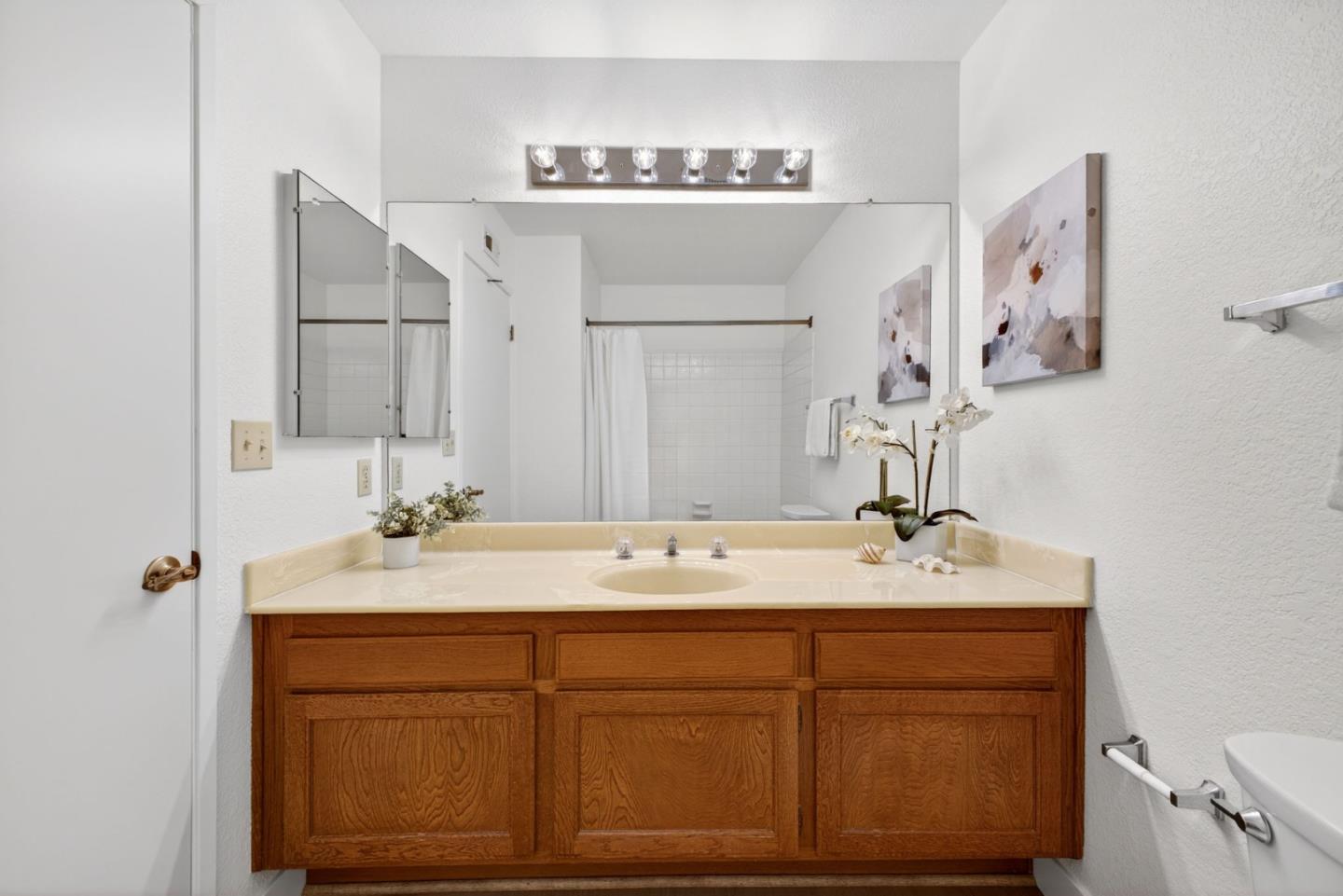 Detail Gallery Image 22 of 51 For 2487 Redbud Ct, San Jose,  CA 95128 - 3 Beds | 2 Baths