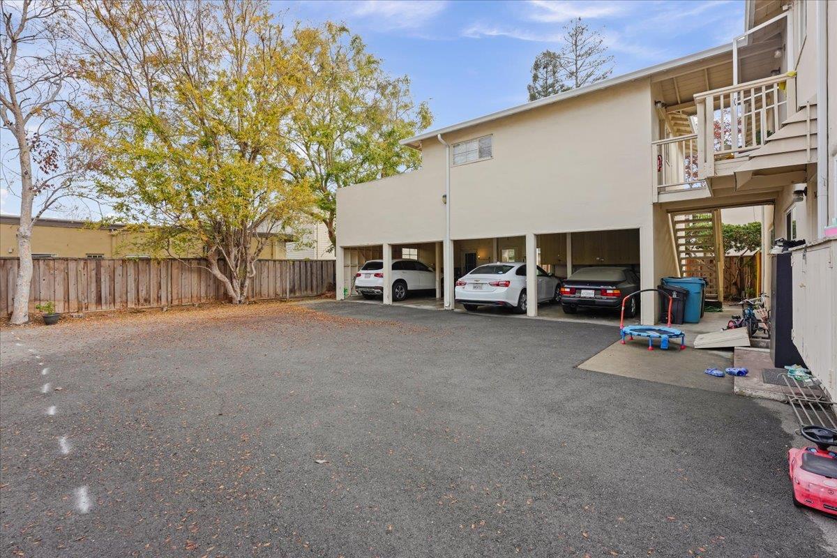 Detail Gallery Image 19 of 21 For 2735 Byron St, Palo Alto,  CA 94306 - – Beds | – Baths