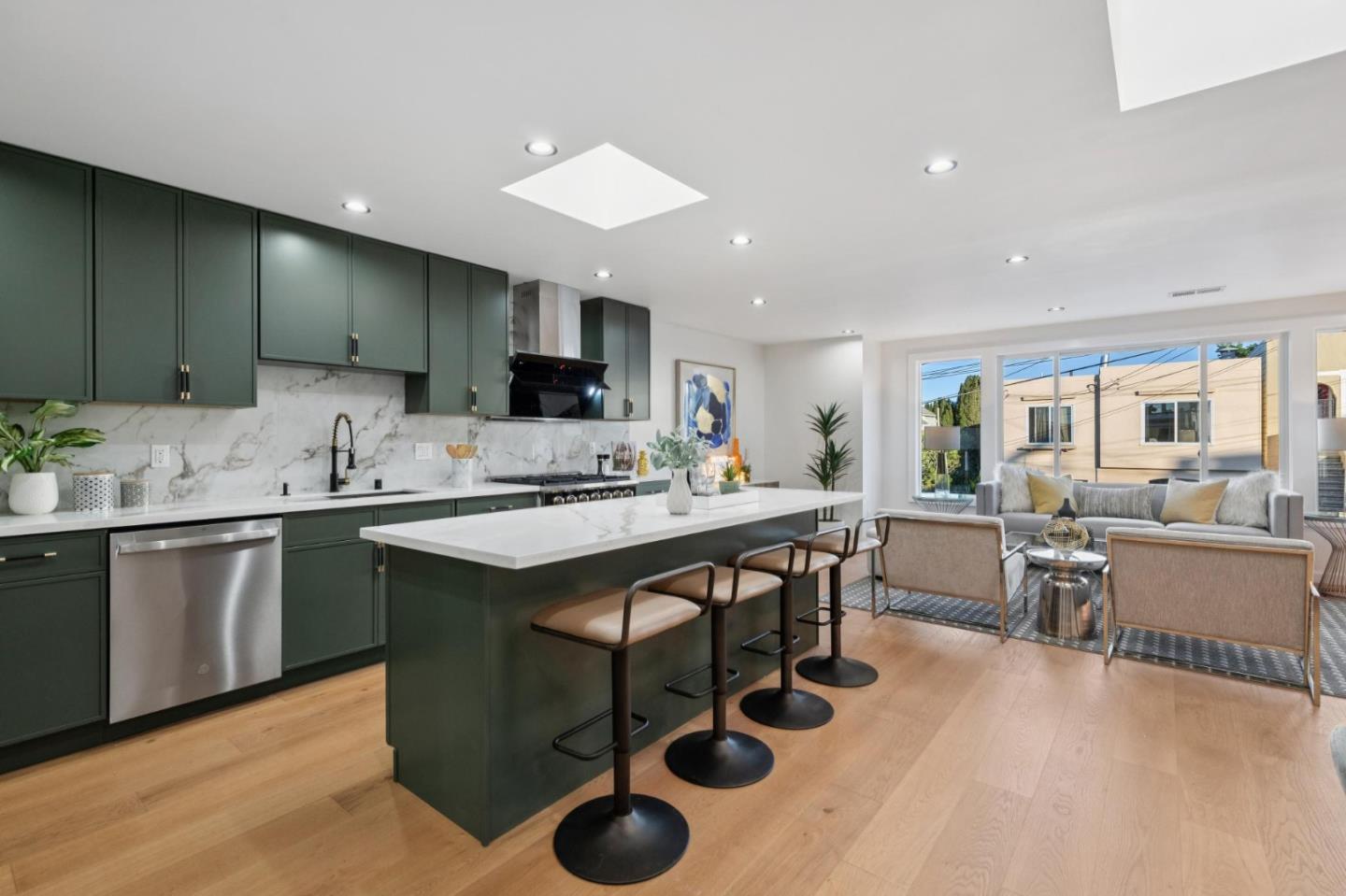 Detail Gallery Image 20 of 66 For 25 Ramsell St, San Francisco,  CA 94132 - 4 Beds | 3/1 Baths