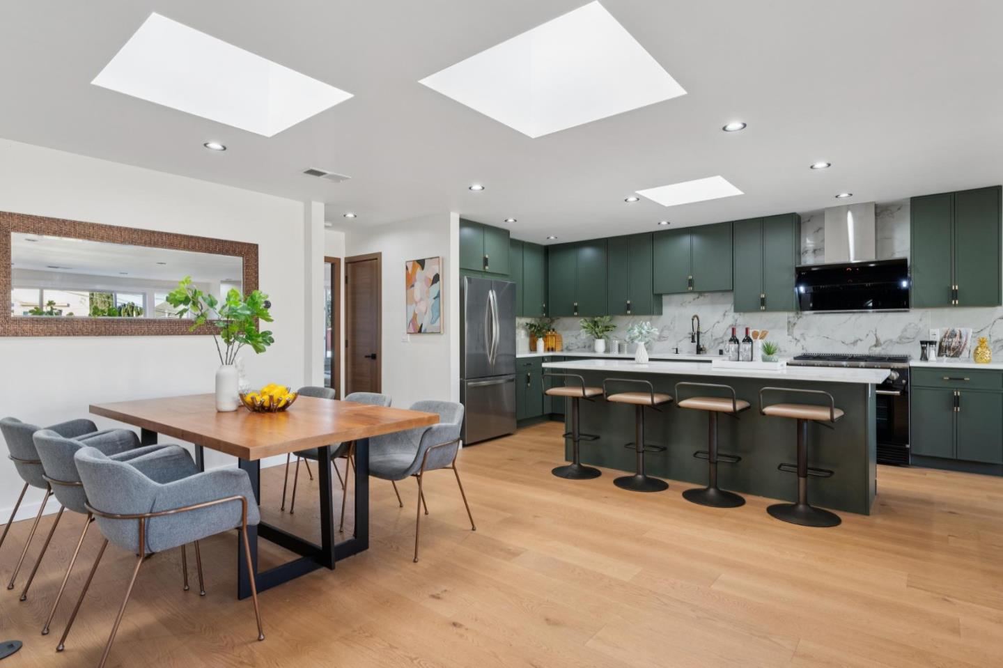 Detail Gallery Image 22 of 66 For 25 Ramsell St, San Francisco,  CA 94132 - 4 Beds | 3/1 Baths