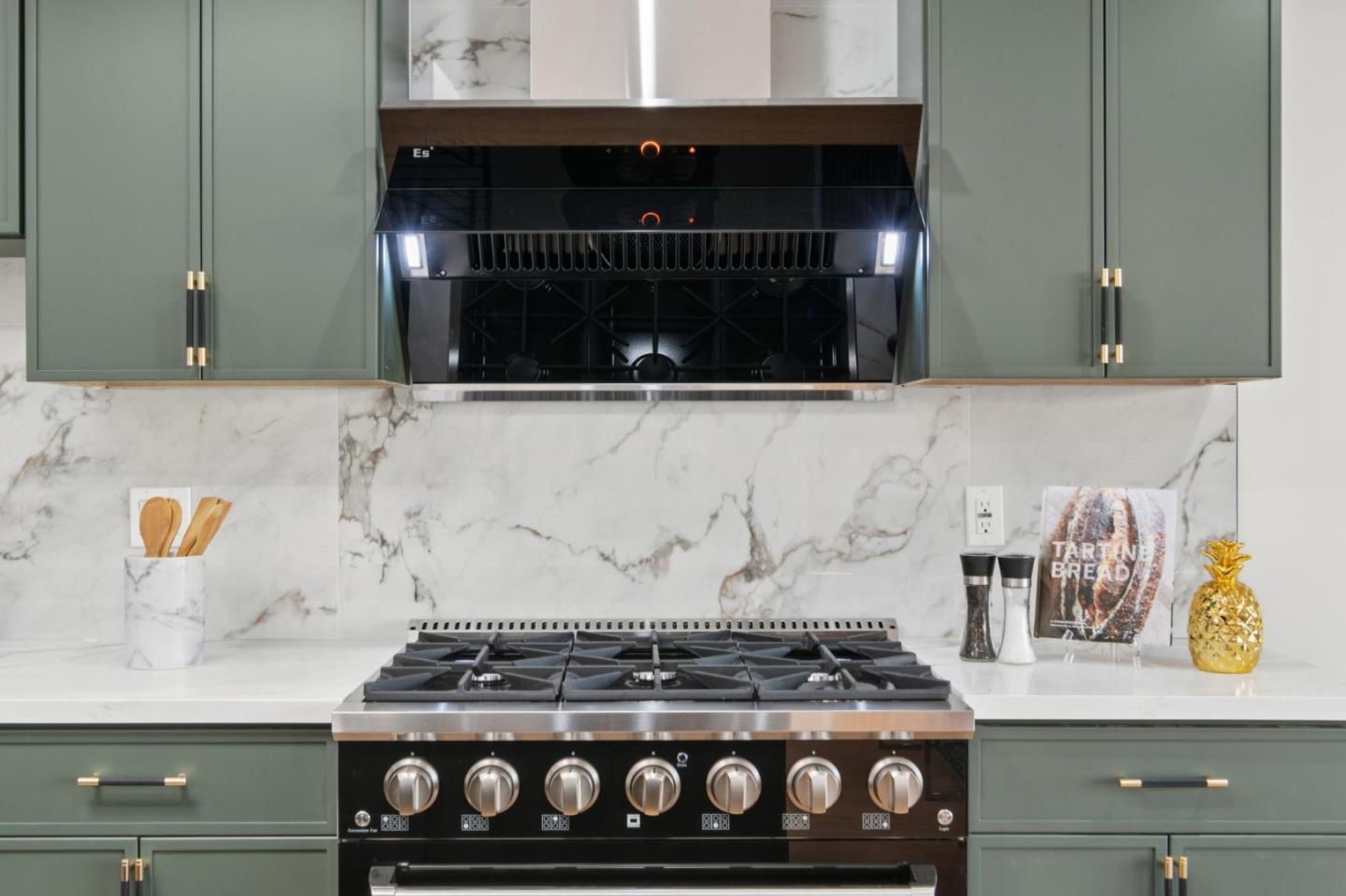 Detail Gallery Image 25 of 66 For 25 Ramsell St, San Francisco,  CA 94132 - 4 Beds | 3/1 Baths