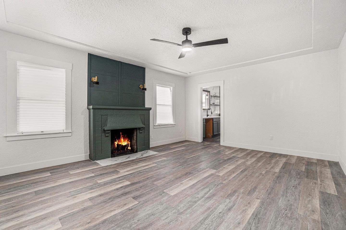 Detail Gallery Image 5 of 12 For 513 Arch St, Martinez,  CA 94553 - 2 Beds | 1 Baths