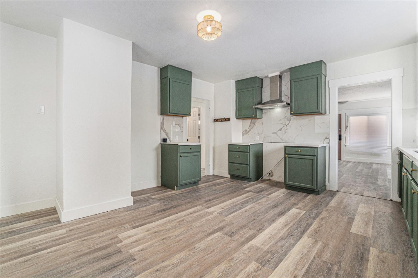 Detail Gallery Image 6 of 12 For 513 Arch St, Martinez,  CA 94553 - 2 Beds | 1 Baths