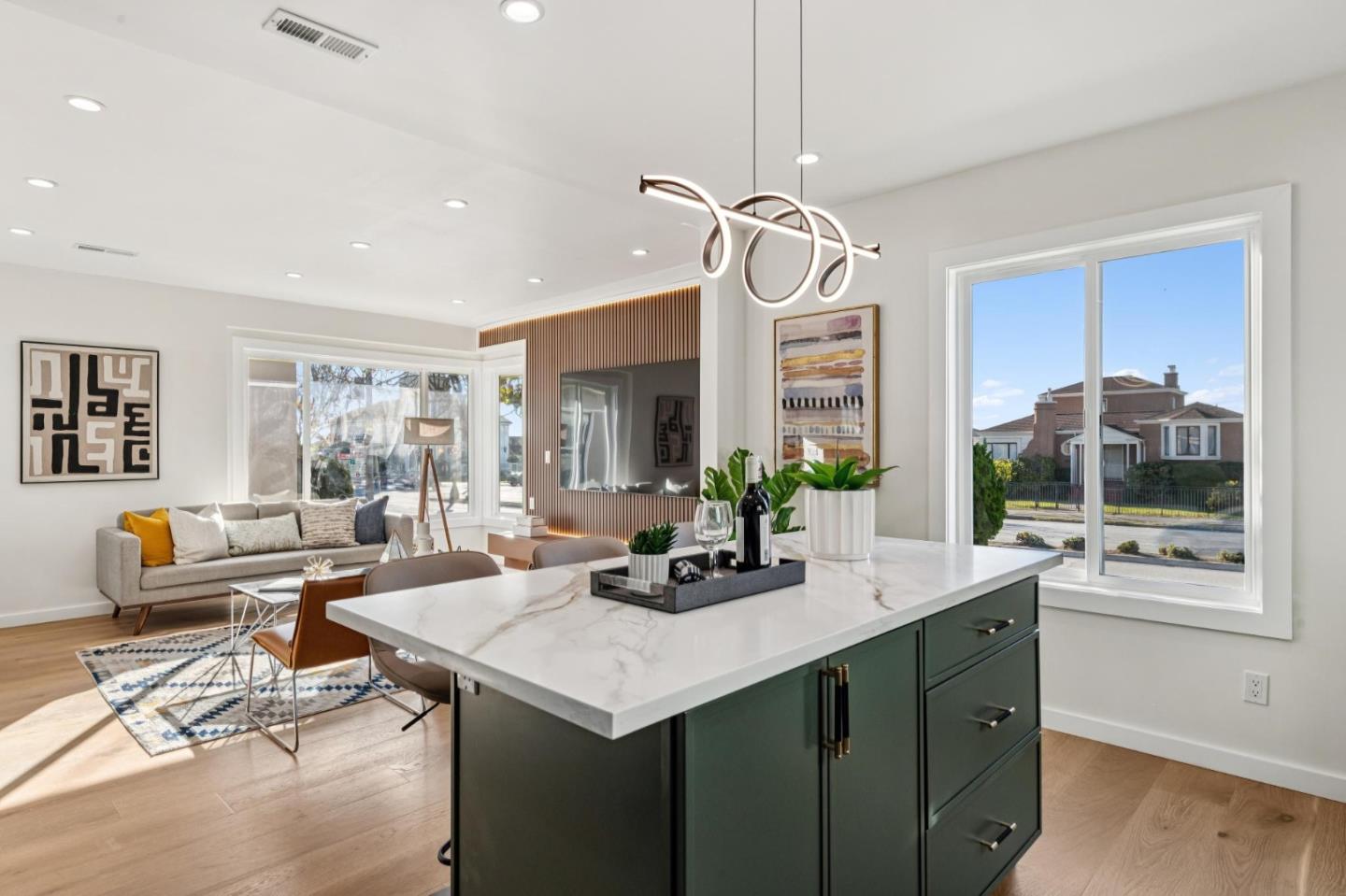 Detail Gallery Image 18 of 54 For 3060 19th Ave, San Francisco,  CA 94132 - 4 Beds | 4 Baths