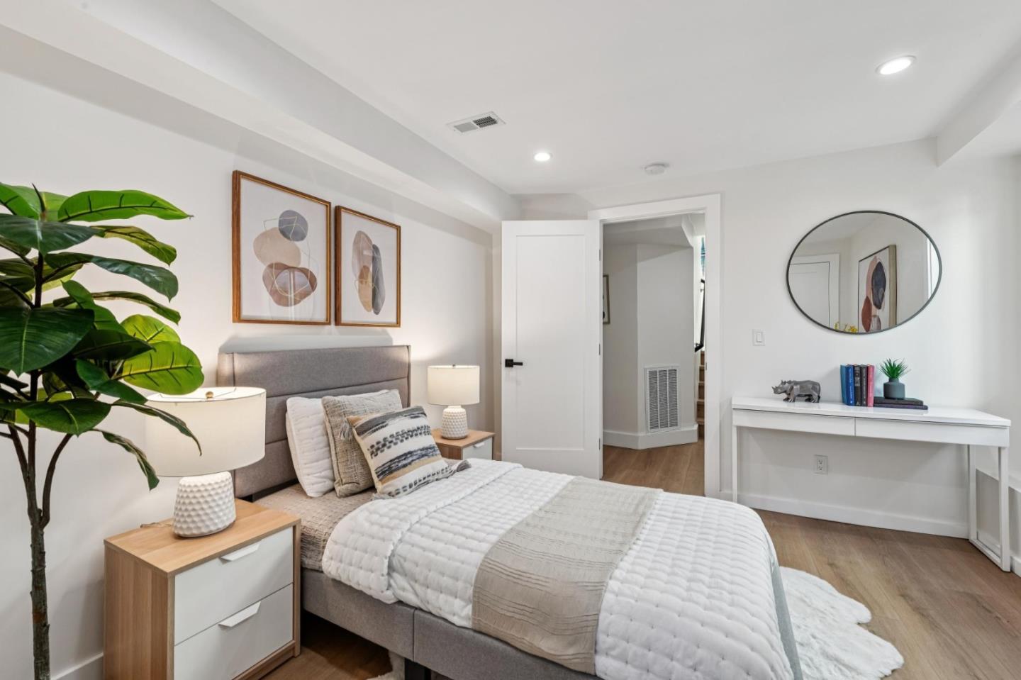 Detail Gallery Image 43 of 54 For 3060 19th Ave, San Francisco,  CA 94132 - 4 Beds | 4 Baths