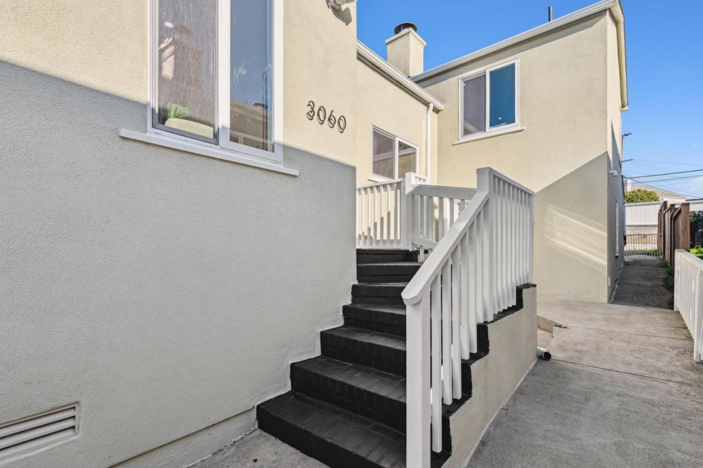 Detail Gallery Image 6 of 54 For 3060 19th Ave, San Francisco,  CA 94132 - 4 Beds | 4 Baths