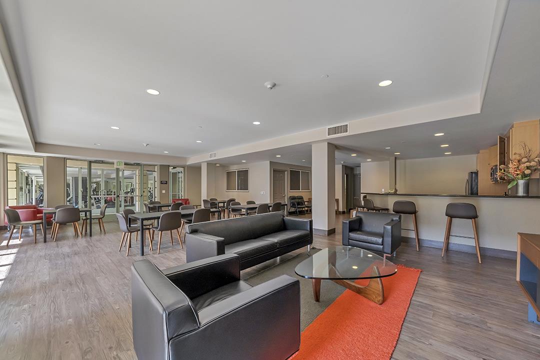 Detail Gallery Image 22 of 24 For 130 E San Fernando St #419,  San Jose,  CA 95112 - 2 Beds | 2/1 Baths