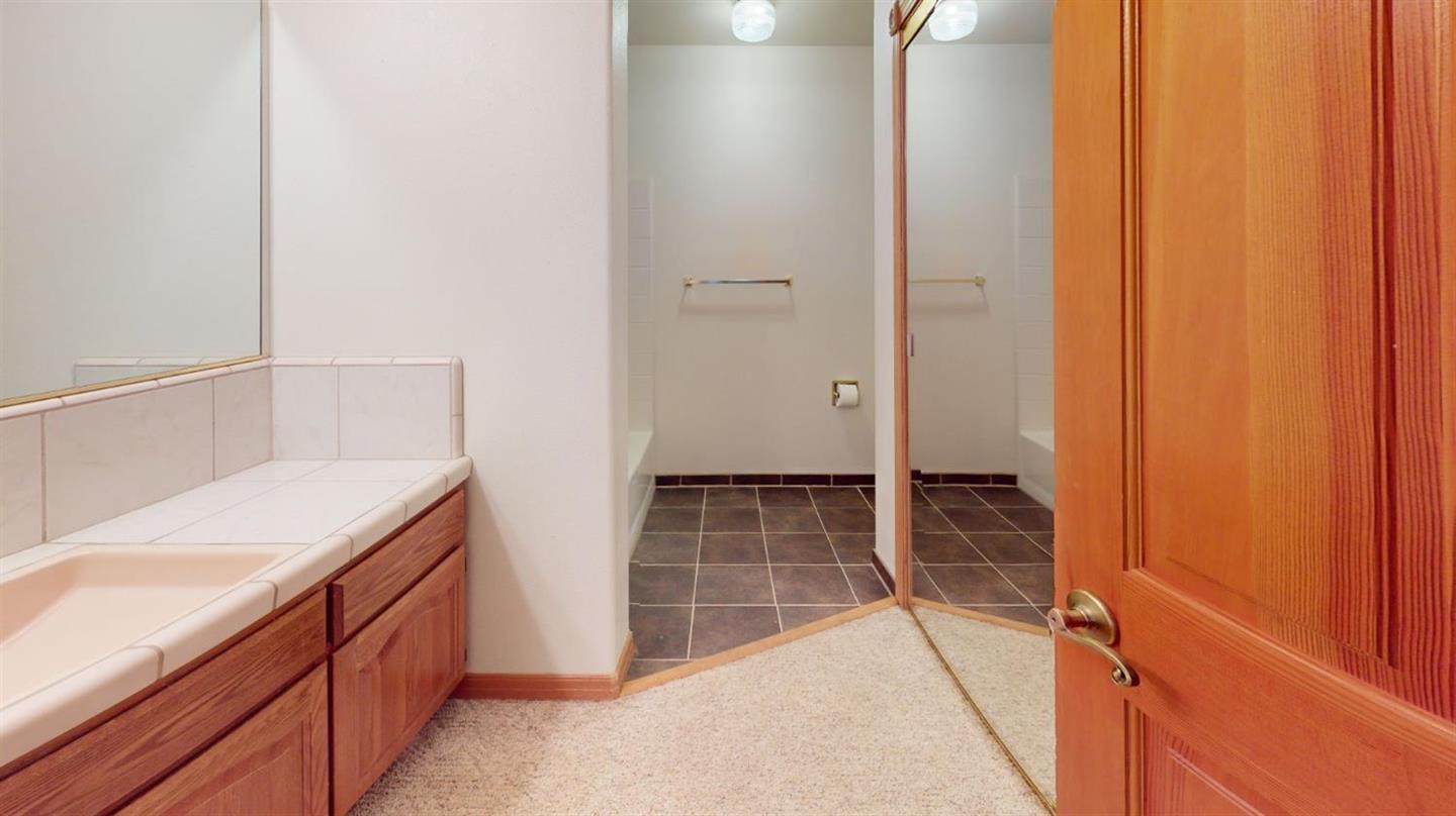 Detail Gallery Image 17 of 29 For 3346 Verde Robles Dr, Camino,  CA 95709 - 4 Beds | 3 Baths