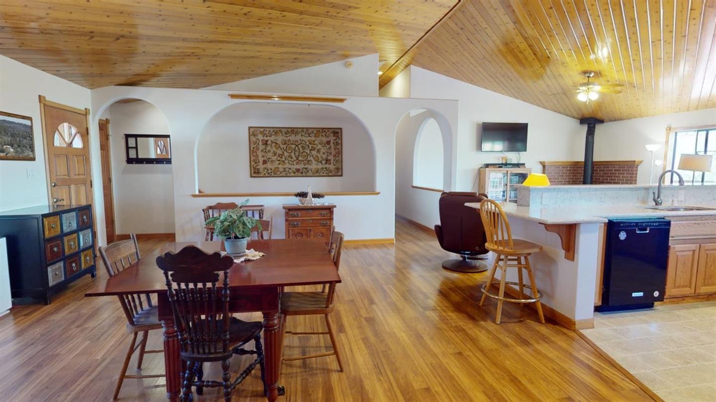 Detail Gallery Image 8 of 29 For 3346 Verde Robles Dr, Camino,  CA 95709 - 4 Beds | 3 Baths