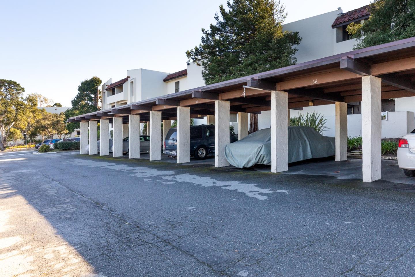 Detail Gallery Image 18 of 20 For 500 Glenwood Cir #120,  Monterey,  CA 93940 - 1 Beds | 1 Baths