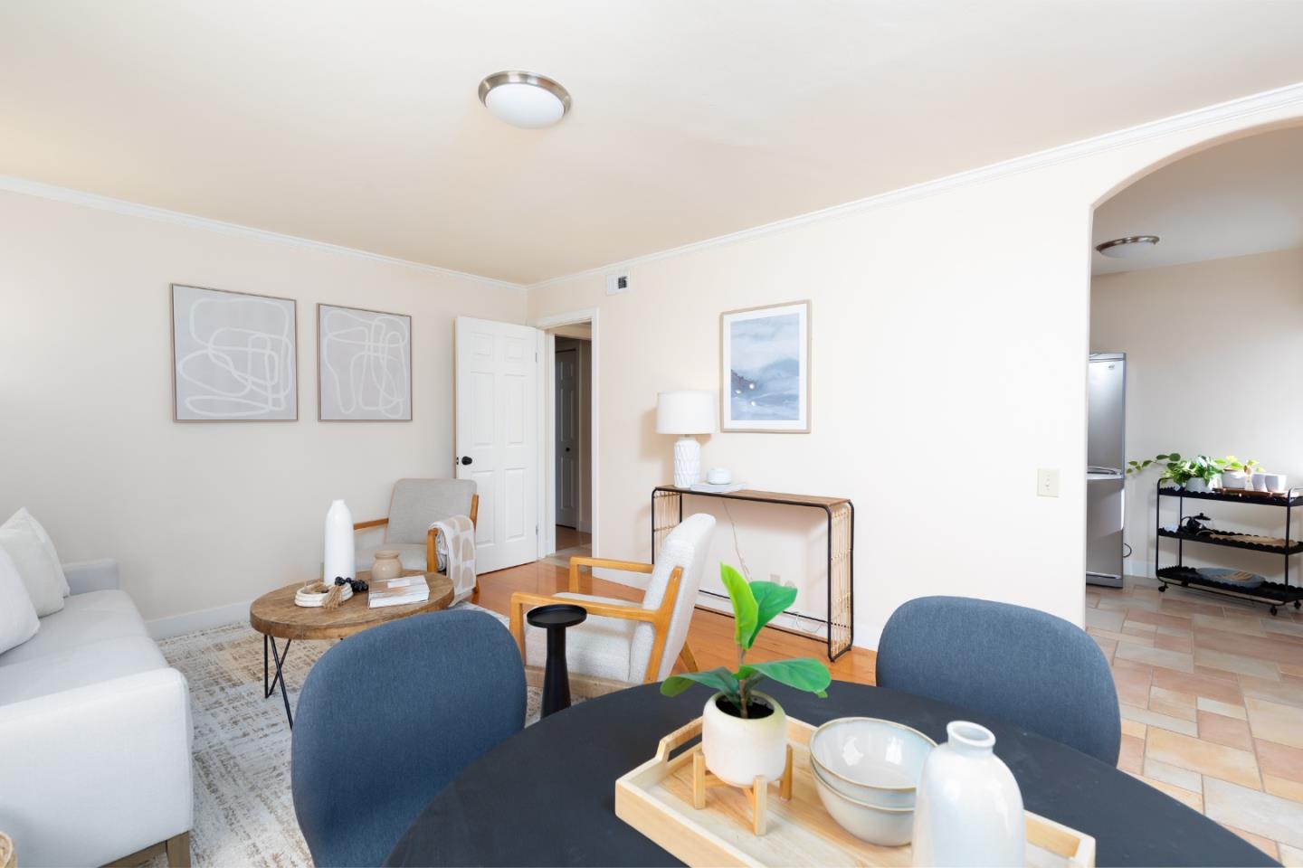 Detail Gallery Image 6 of 20 For 500 Glenwood Cir #120,  Monterey,  CA 93940 - 1 Beds | 1 Baths