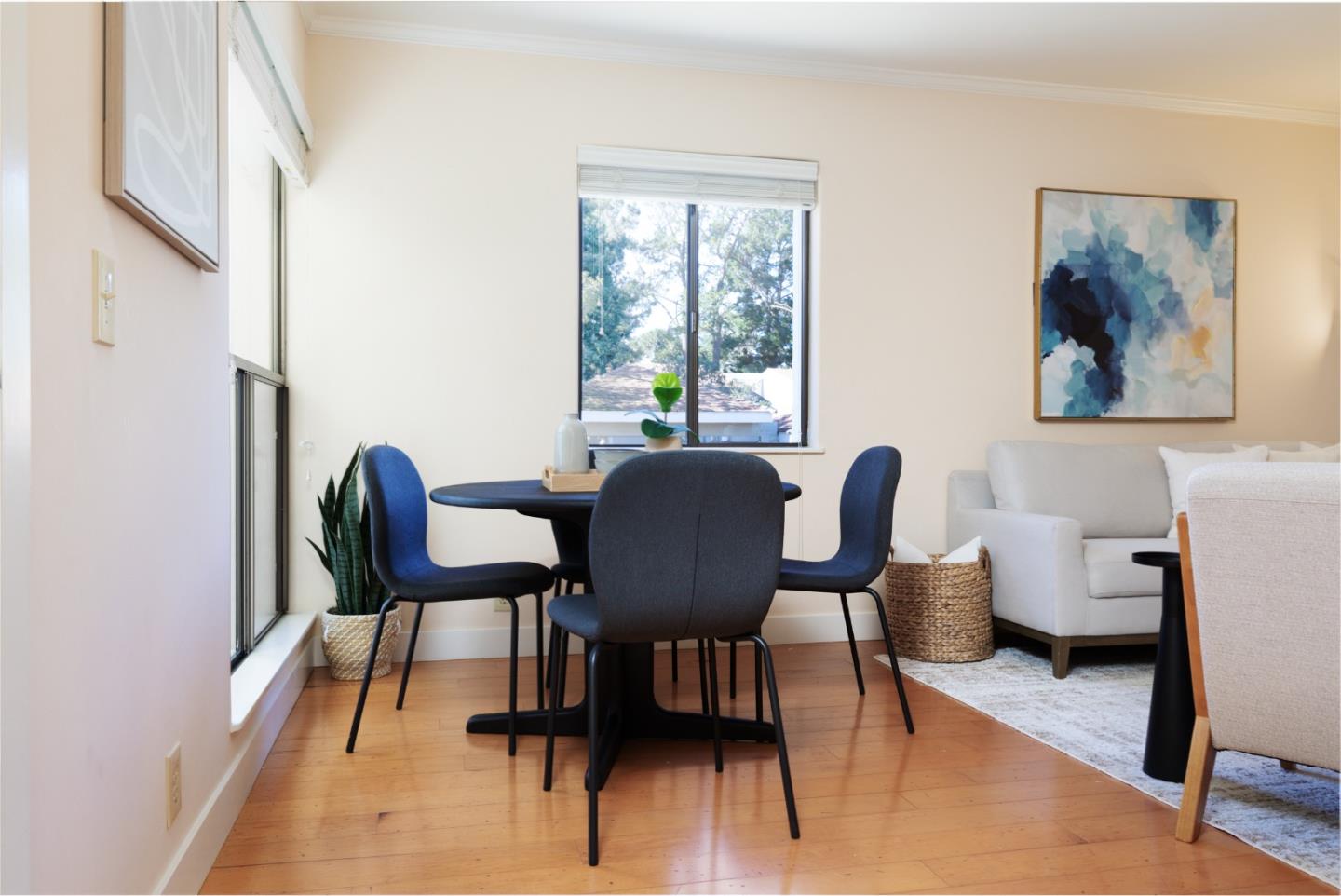 Detail Gallery Image 9 of 20 For 500 Glenwood Cir #120,  Monterey,  CA 93940 - 1 Beds | 1 Baths