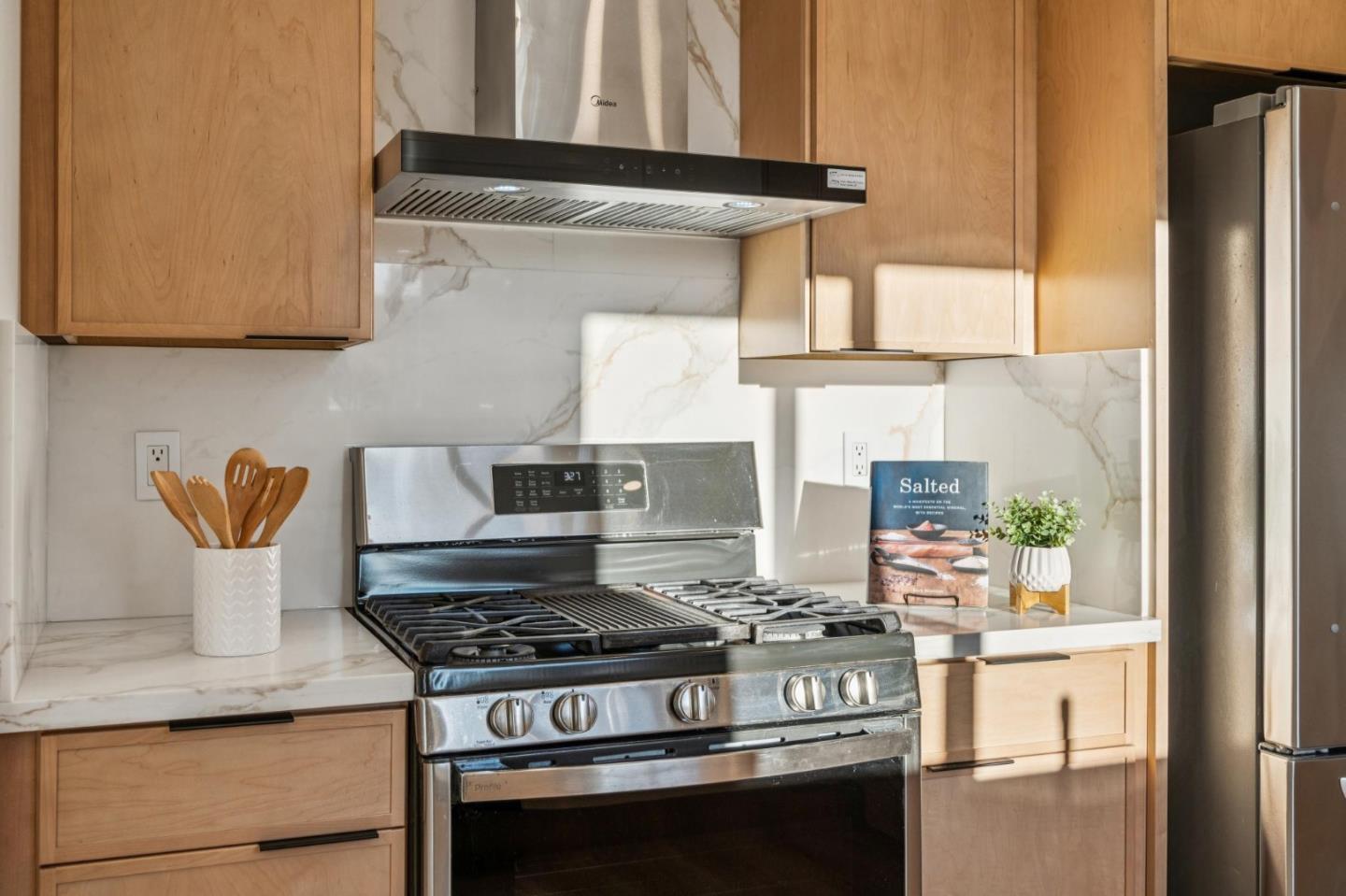 Detail Gallery Image 23 of 63 For 584 Warden Ave, San Leandro,  CA 94577 - 3 Beds | 2 Baths