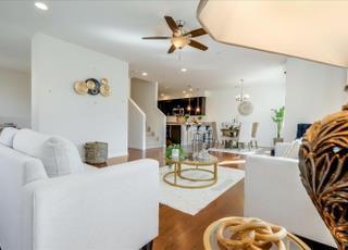 Detail Gallery Image 2 of 14 For 2036 Trento Loop, Milpitas,  CA 95035 - 3 Beds | 3 Baths