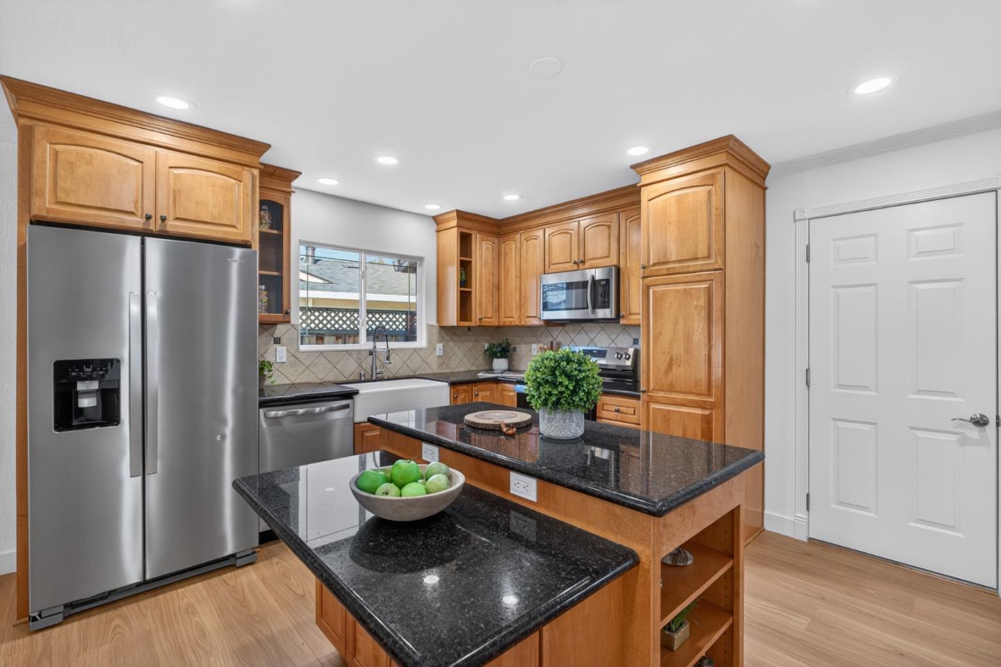 Detail Gallery Image 16 of 40 For 1056 Wallace Dr, San Jose,  CA 95120 - 3 Beds | 2 Baths