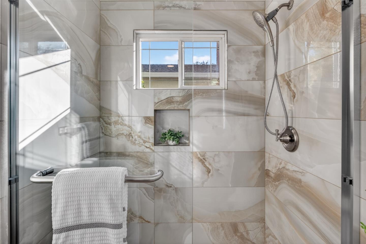 Detail Gallery Image 29 of 40 For 1056 Wallace Dr, San Jose,  CA 95120 - 3 Beds | 2 Baths