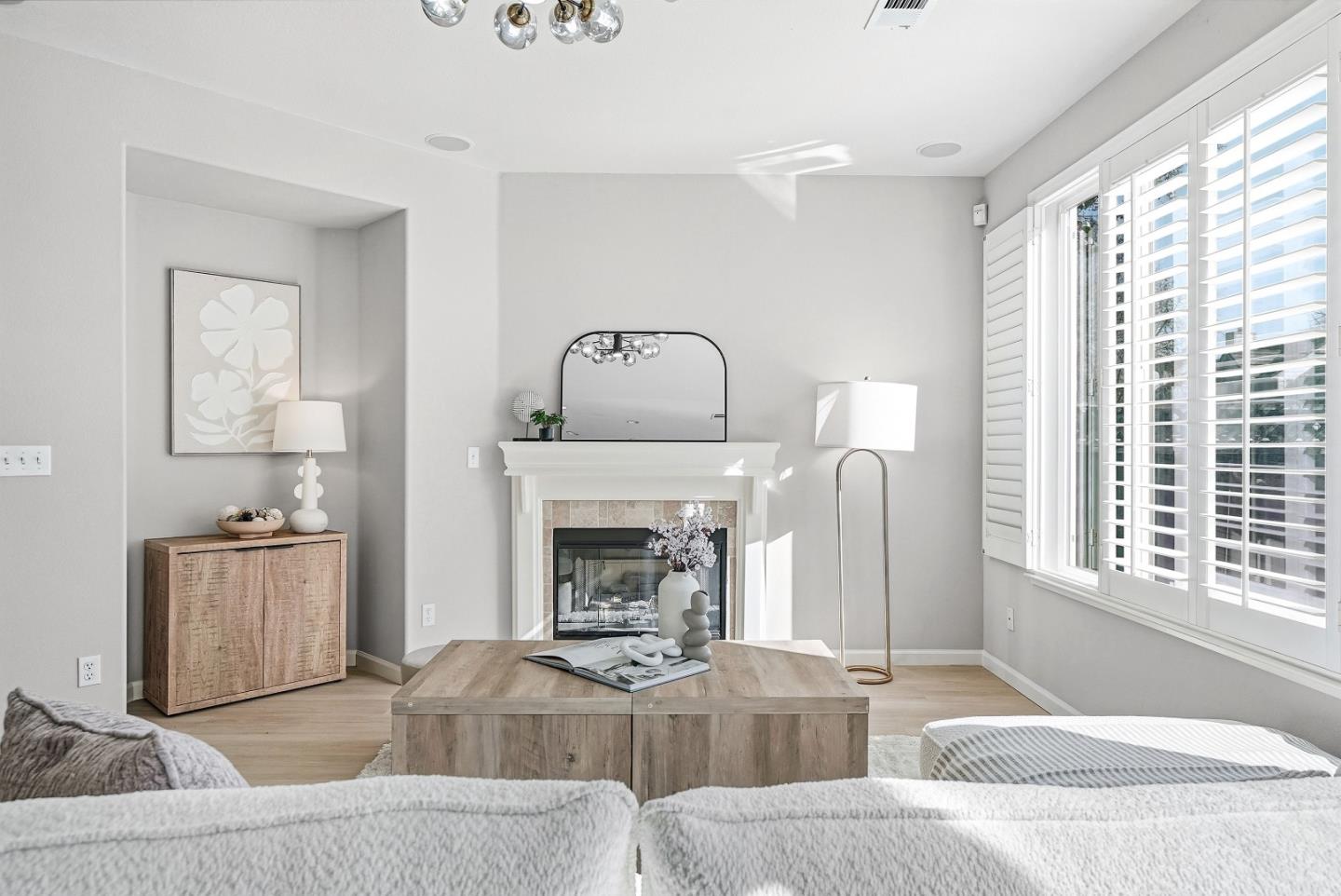 Detail Gallery Image 10 of 50 For 2088 Mckenzie Pl, San Jose,  CA 95131 - 4 Beds | 2/1 Baths