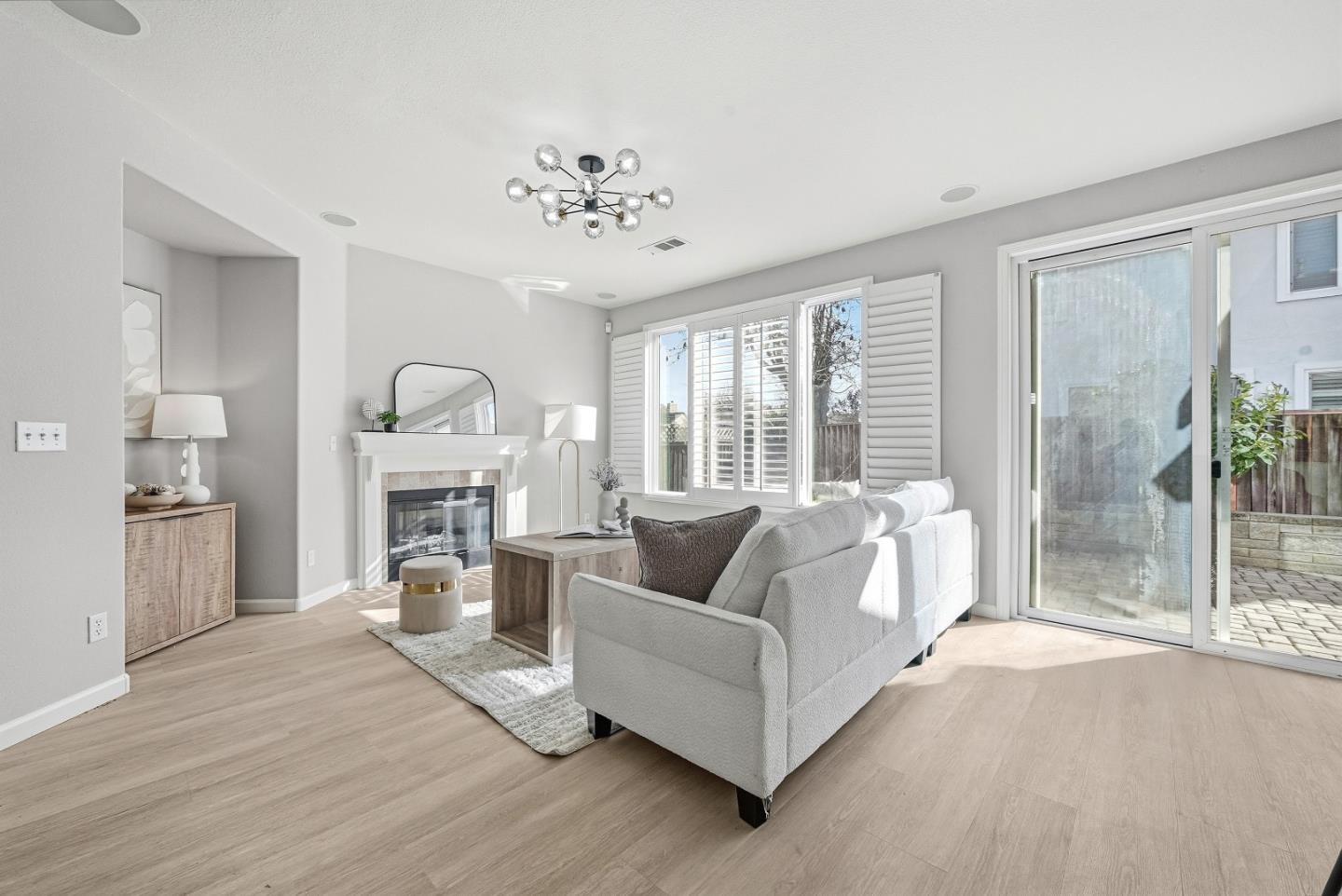 Detail Gallery Image 12 of 50 For 2088 Mckenzie Pl, San Jose,  CA 95131 - 4 Beds | 2/1 Baths