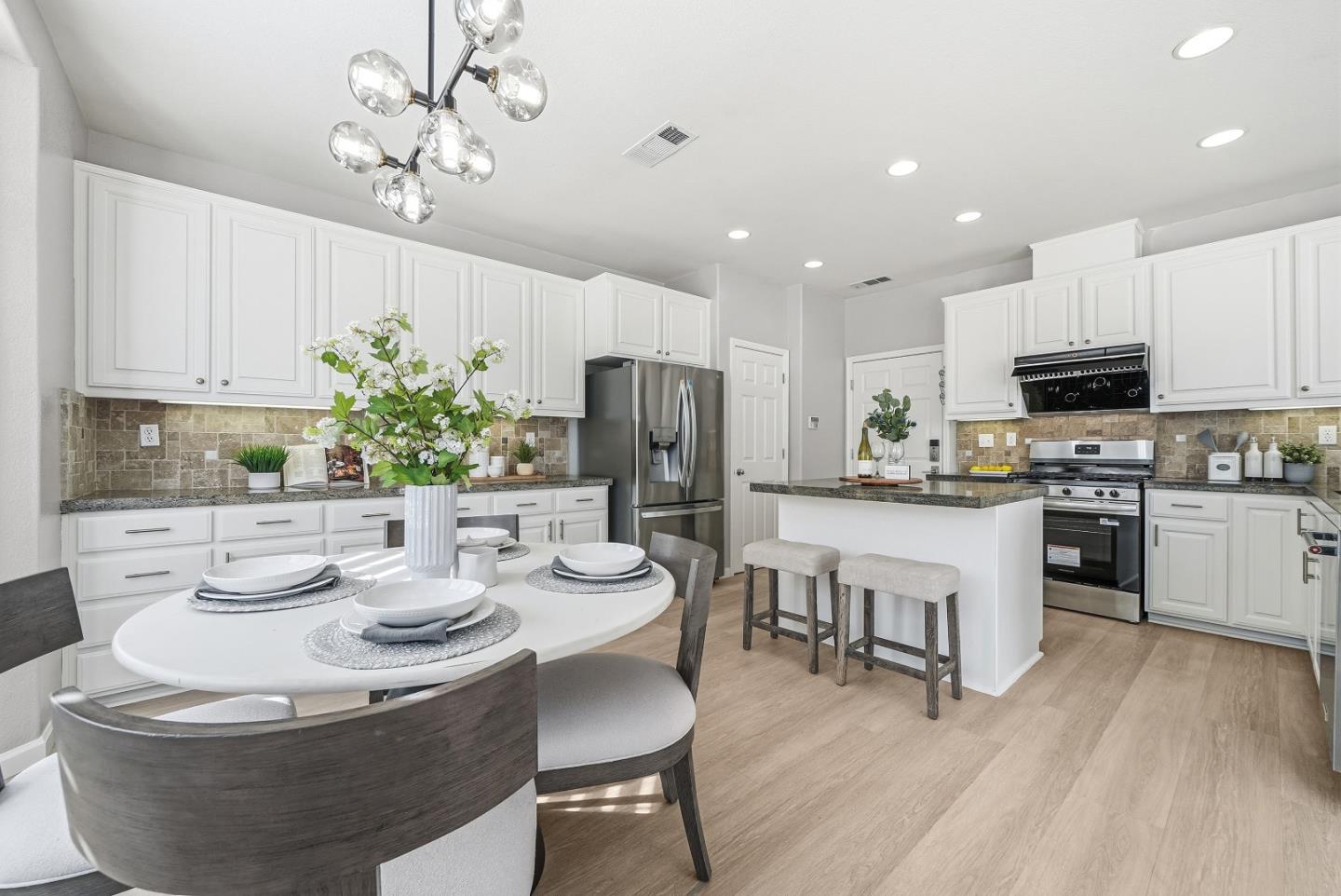 Detail Gallery Image 20 of 50 For 2088 Mckenzie Pl, San Jose,  CA 95131 - 4 Beds | 2/1 Baths