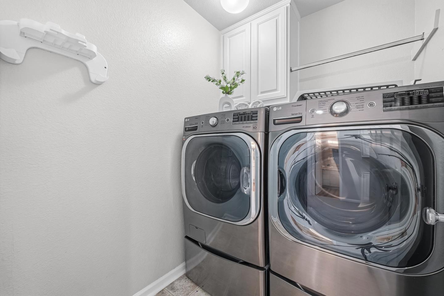 Detail Gallery Image 39 of 50 For 2088 Mckenzie Pl, San Jose,  CA 95131 - 4 Beds | 2/1 Baths