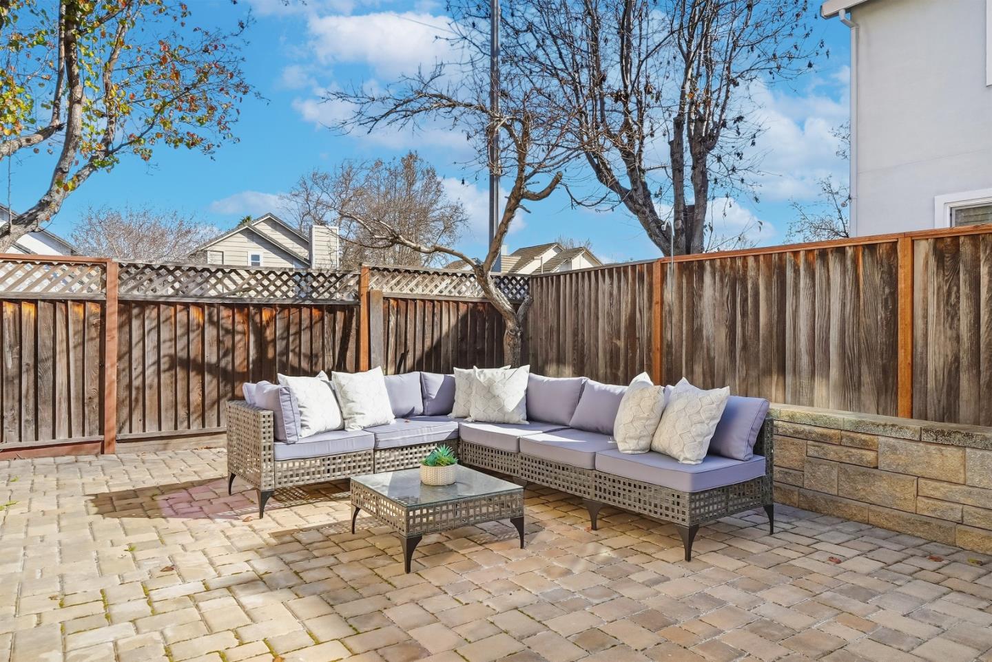 Detail Gallery Image 41 of 50 For 2088 Mckenzie Pl, San Jose,  CA 95131 - 4 Beds | 2/1 Baths