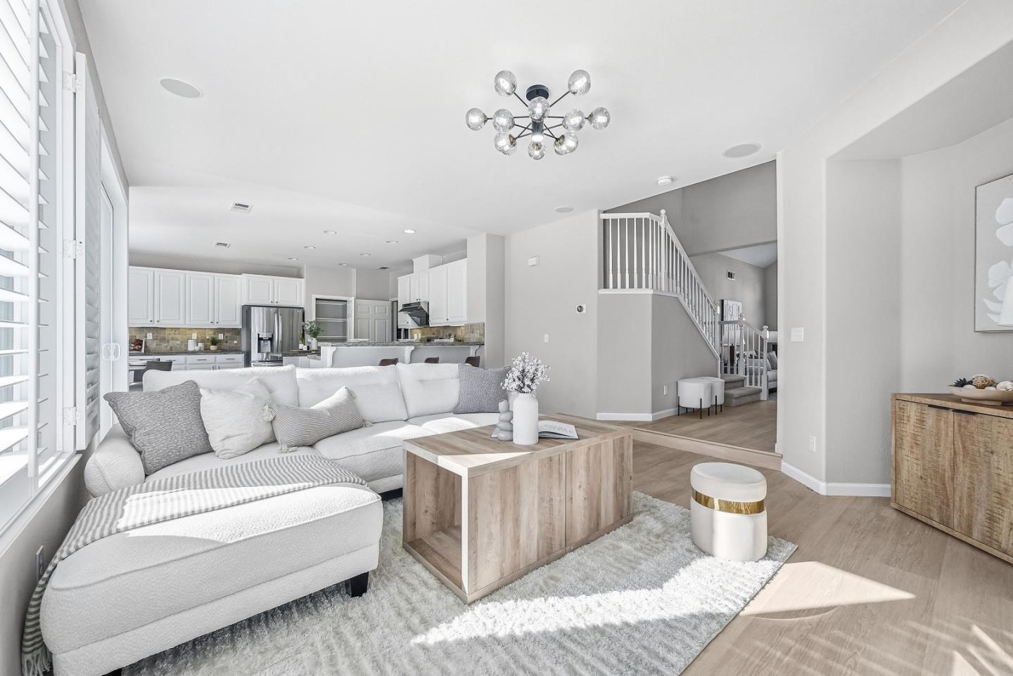 Detail Gallery Image 5 of 50 For 2088 Mckenzie Pl, San Jose,  CA 95131 - 4 Beds | 2/1 Baths