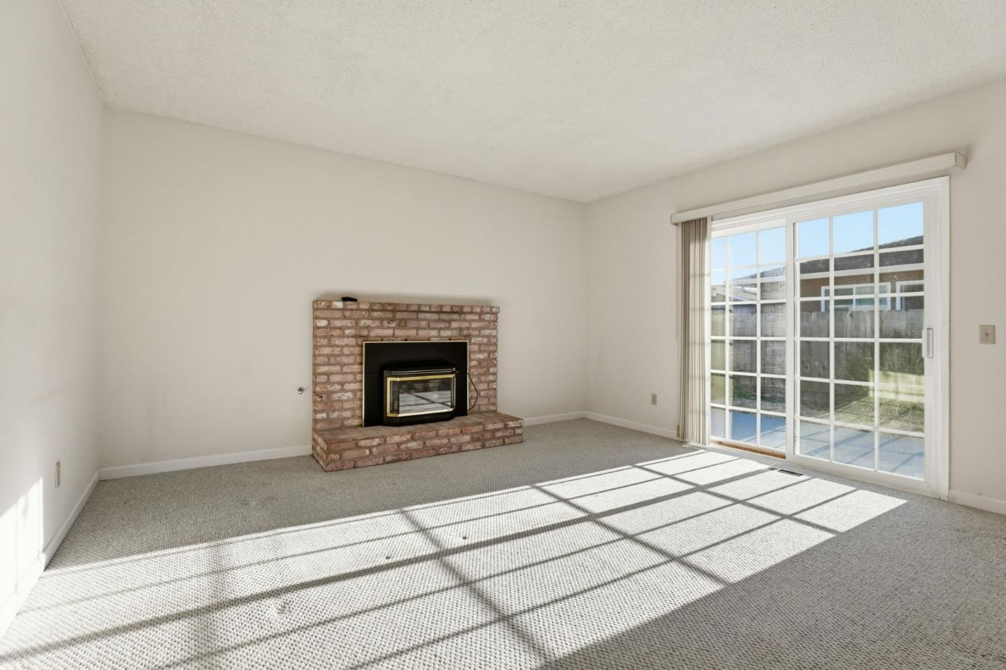 Detail Gallery Image 10 of 37 For 3288 Steven Ct, Marina,  CA 93933 - 4 Beds | 2 Baths