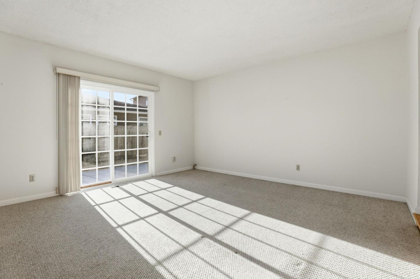 Detail Gallery Image 11 of 37 For 3288 Steven Ct, Marina,  CA 93933 - 4 Beds | 2 Baths