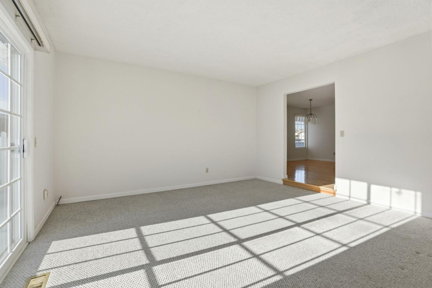 Detail Gallery Image 12 of 37 For 3288 Steven Ct, Marina,  CA 93933 - 4 Beds | 2 Baths