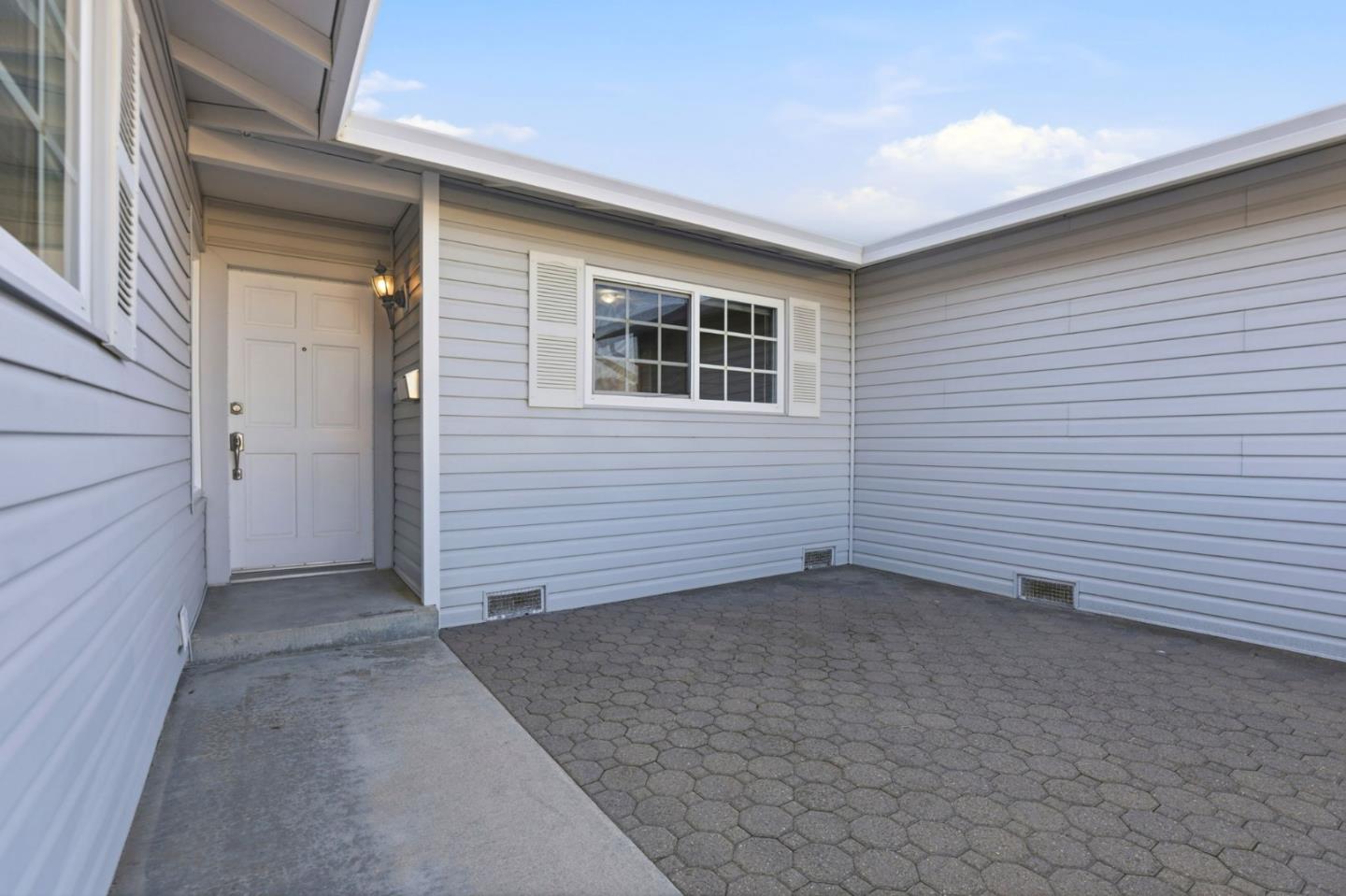 Detail Gallery Image 3 of 37 For 3288 Steven Ct, Marina,  CA 93933 - 4 Beds | 2 Baths