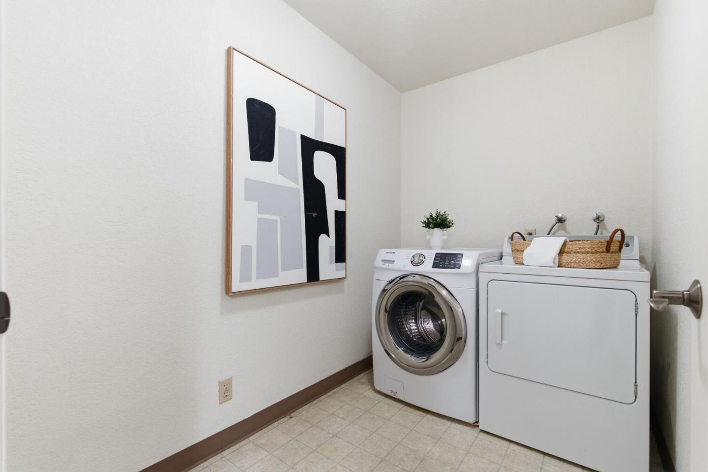 Photo #9: ML82030806 Listing: Photo #9