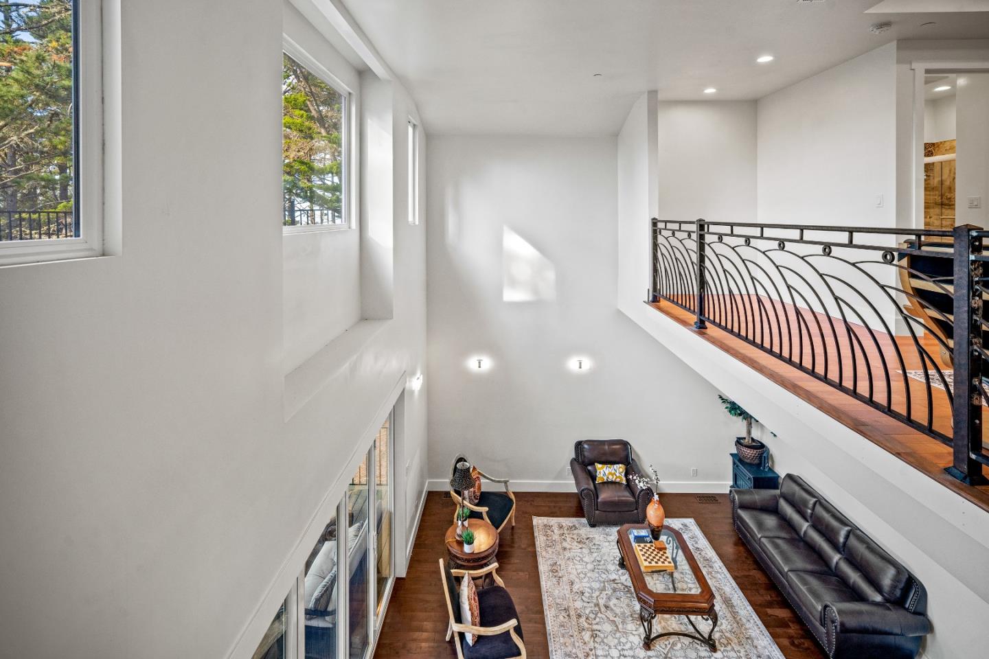 Detail Gallery Image 24 of 39 For 4044 Sunset Ln, Pebble Beach,  CA 93953 - 5 Beds | 4/1 Baths