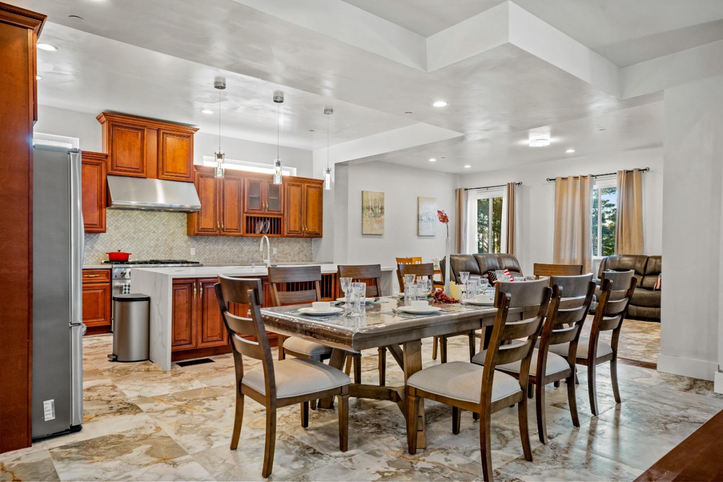 Detail Gallery Image 5 of 39 For 4044 Sunset Ln, Pebble Beach,  CA 93953 - 5 Beds | 4/1 Baths