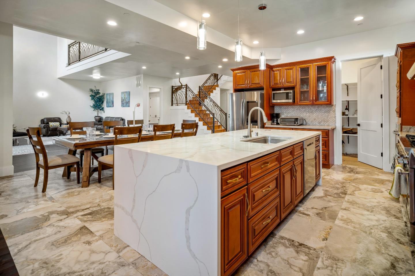 Detail Gallery Image 8 of 39 For 4044 Sunset Ln, Pebble Beach,  CA 93953 - 5 Beds | 4/1 Baths