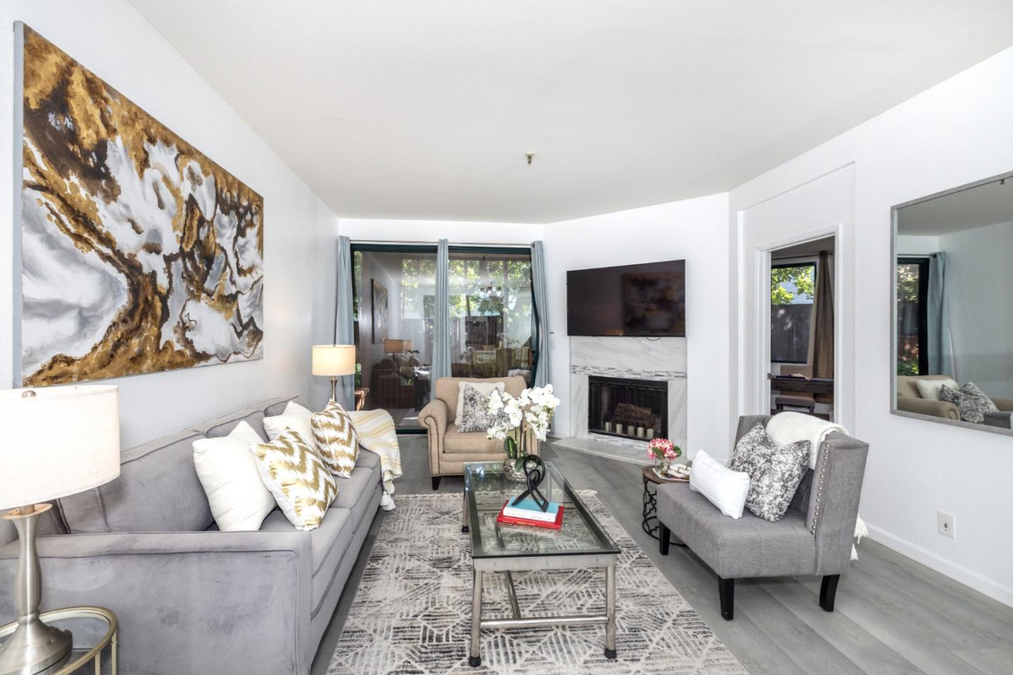 Front Image Thumbnail for ML82030808