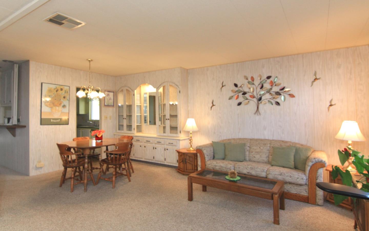 Detail Gallery Image 7 of 23 For 4425 Clares St #3,  Capitola,  CA 95010 - 2 Beds | 2 Baths