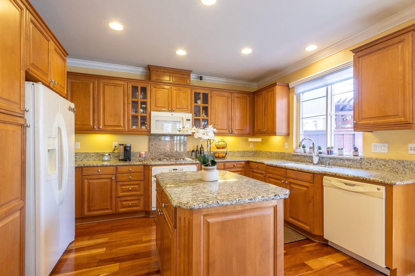 Detail Gallery Image 15 of 80 For 7197 Windcliff Ln, San Jose,  CA 95138 - 5 Beds | 3/1 Baths