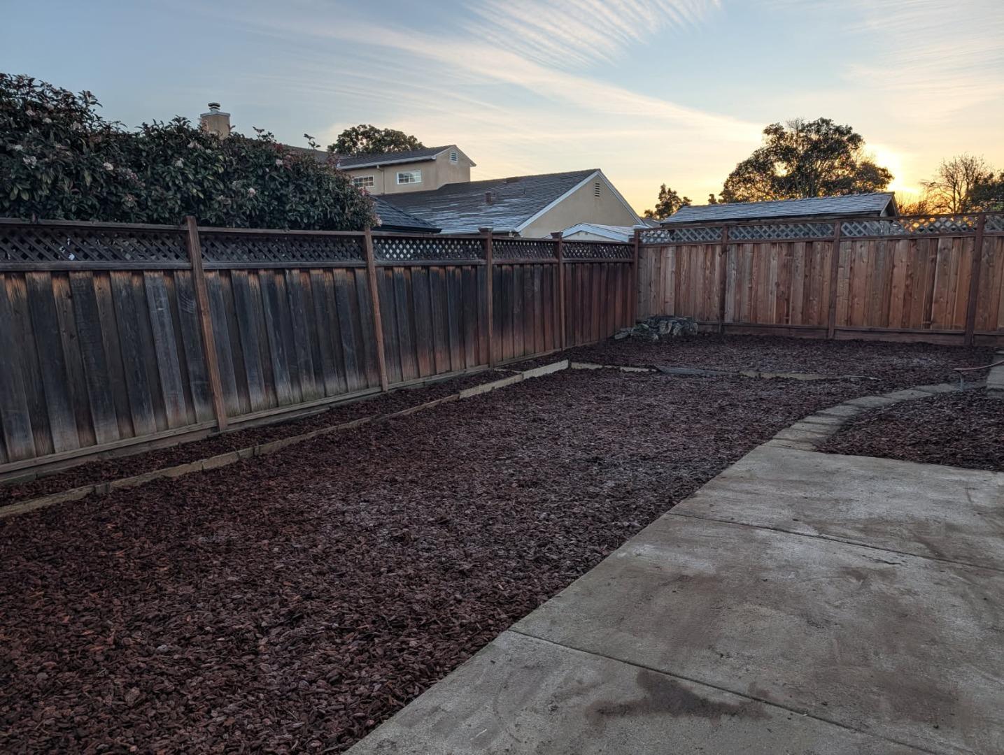 Detail Gallery Image 17 of 18 For 1141 Hiller St, Belmont,  CA 94002 - 3 Beds | 1/1 Baths