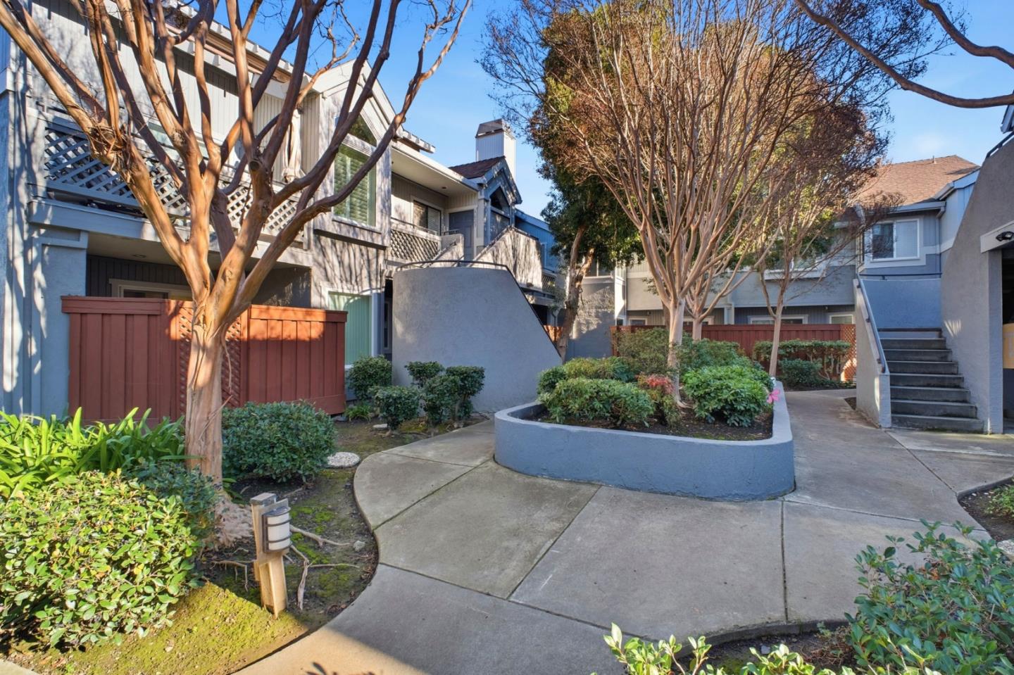 Detail Gallery Image 3 of 30 For 4619 Rothbury Cmn #60,  Fremont,  CA 94536 - 2 Beds | 2 Baths